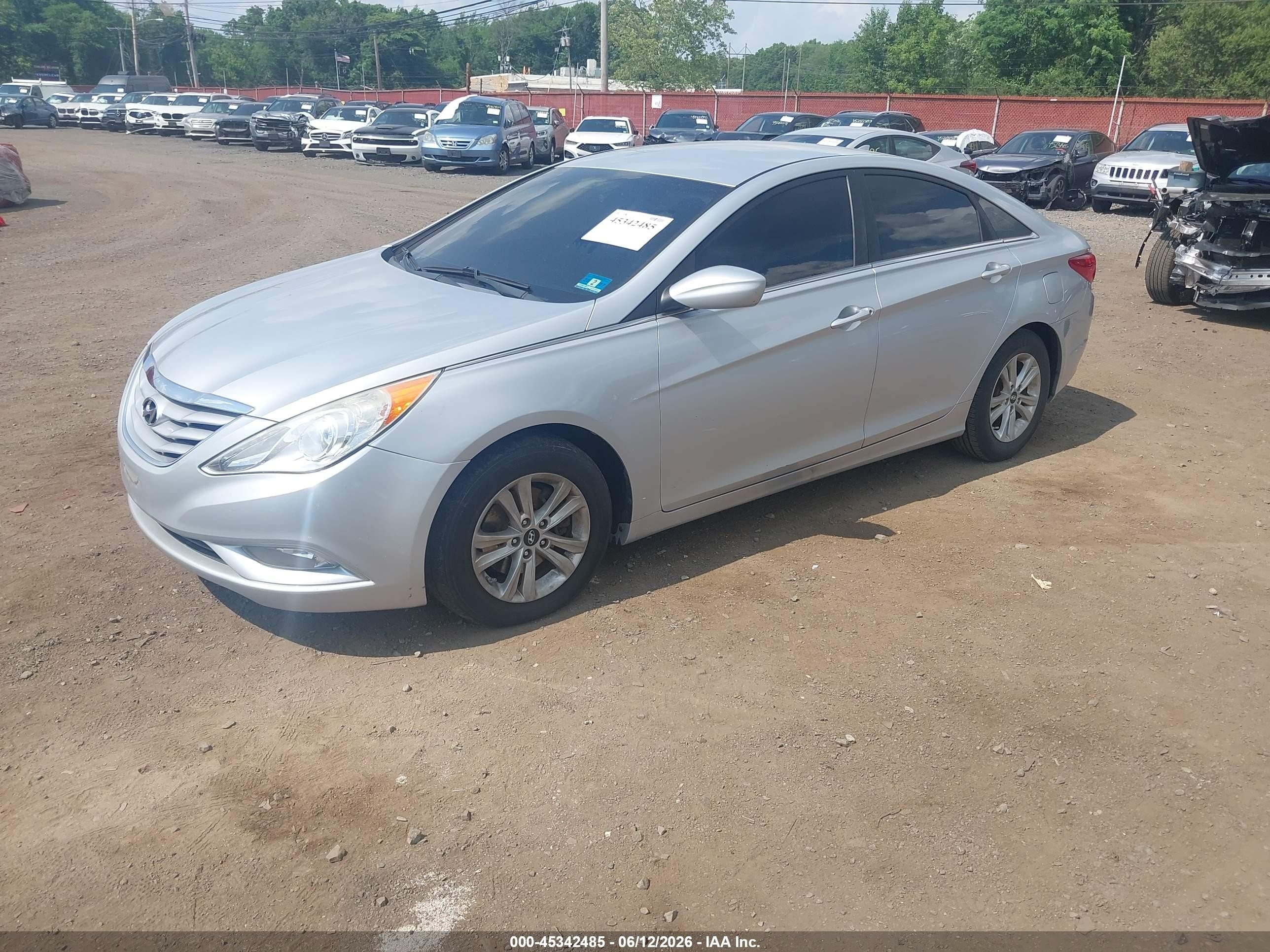 2013 Hyundai Sonata Gls Silver vin: 5NPEB4AC7DH708206