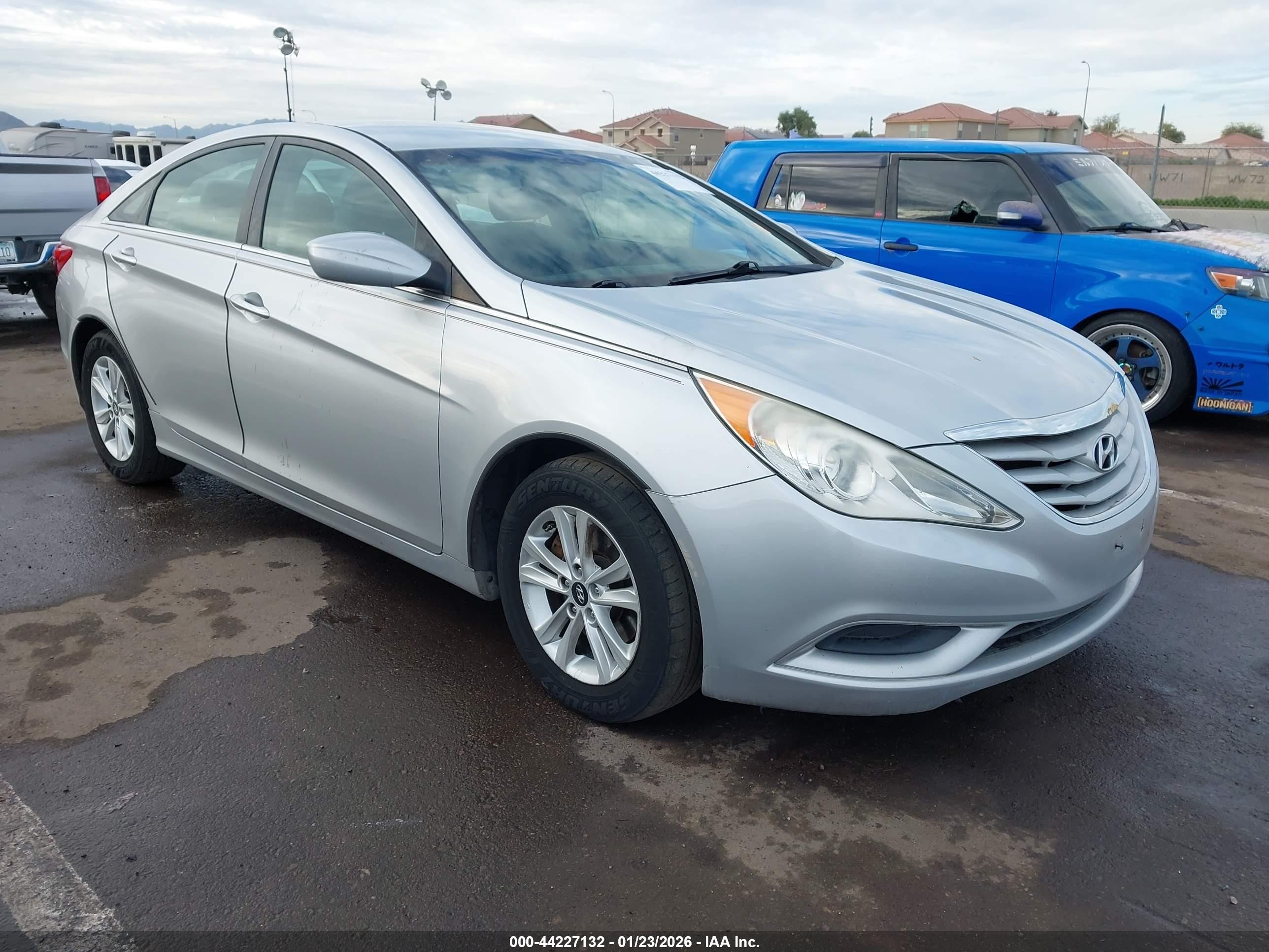 2013 Hyundai Sonata Gls Серебряный vin: 5NPEB4AC7DH790566