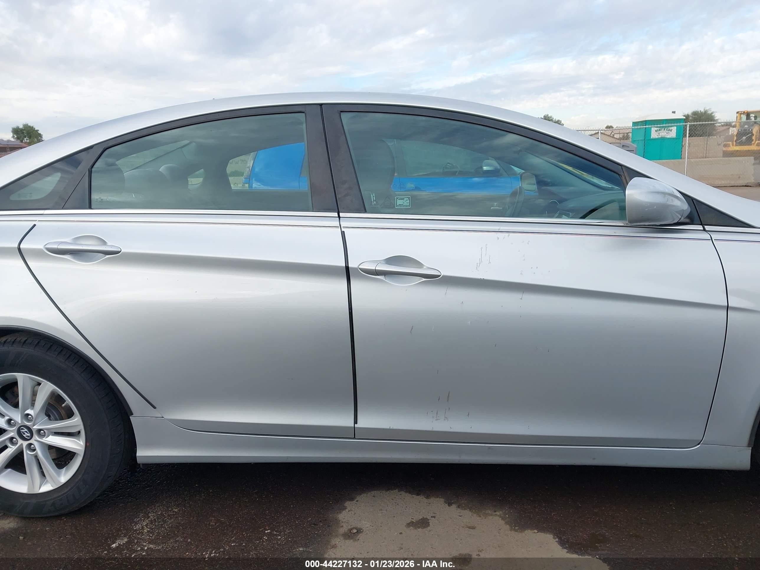 2013 Hyundai Sonata Gls Silver vin: 5NPEB4AC7DH790566