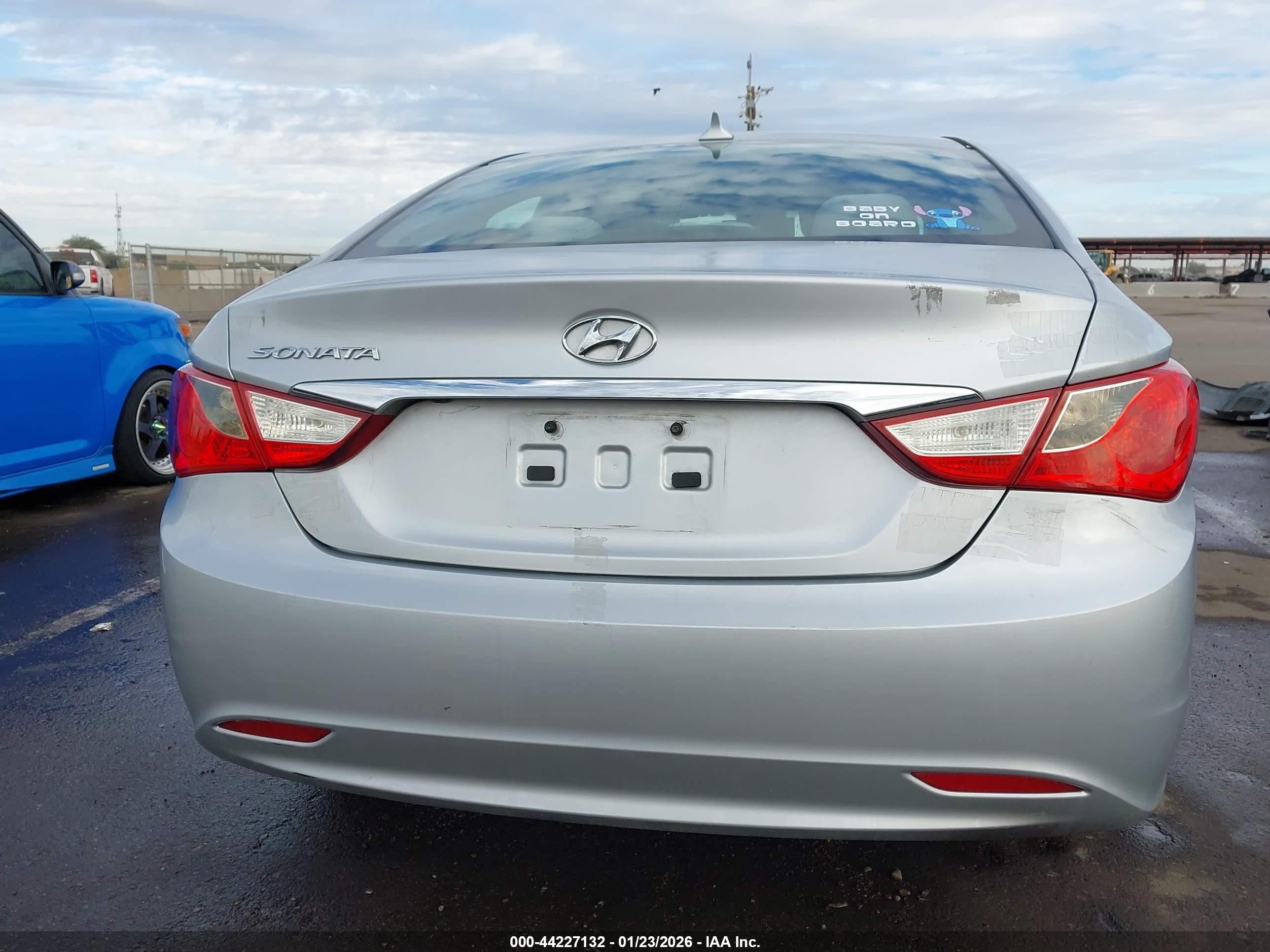 2013 Hyundai Sonata Gls Silver vin: 5NPEB4AC7DH790566