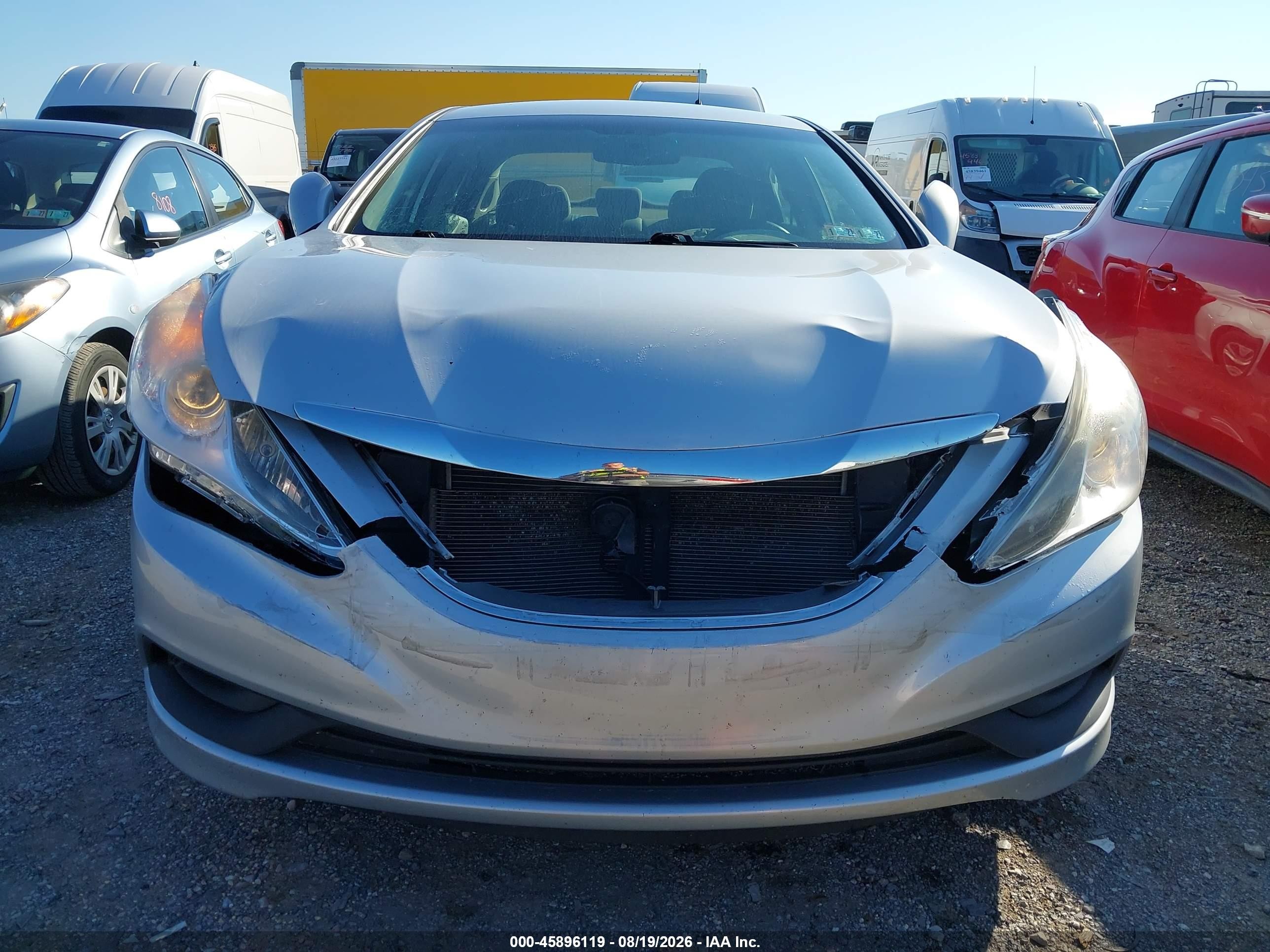 2014 Hyundai Sonata Gls Silver vin: 5NPEB4AC7EH813183