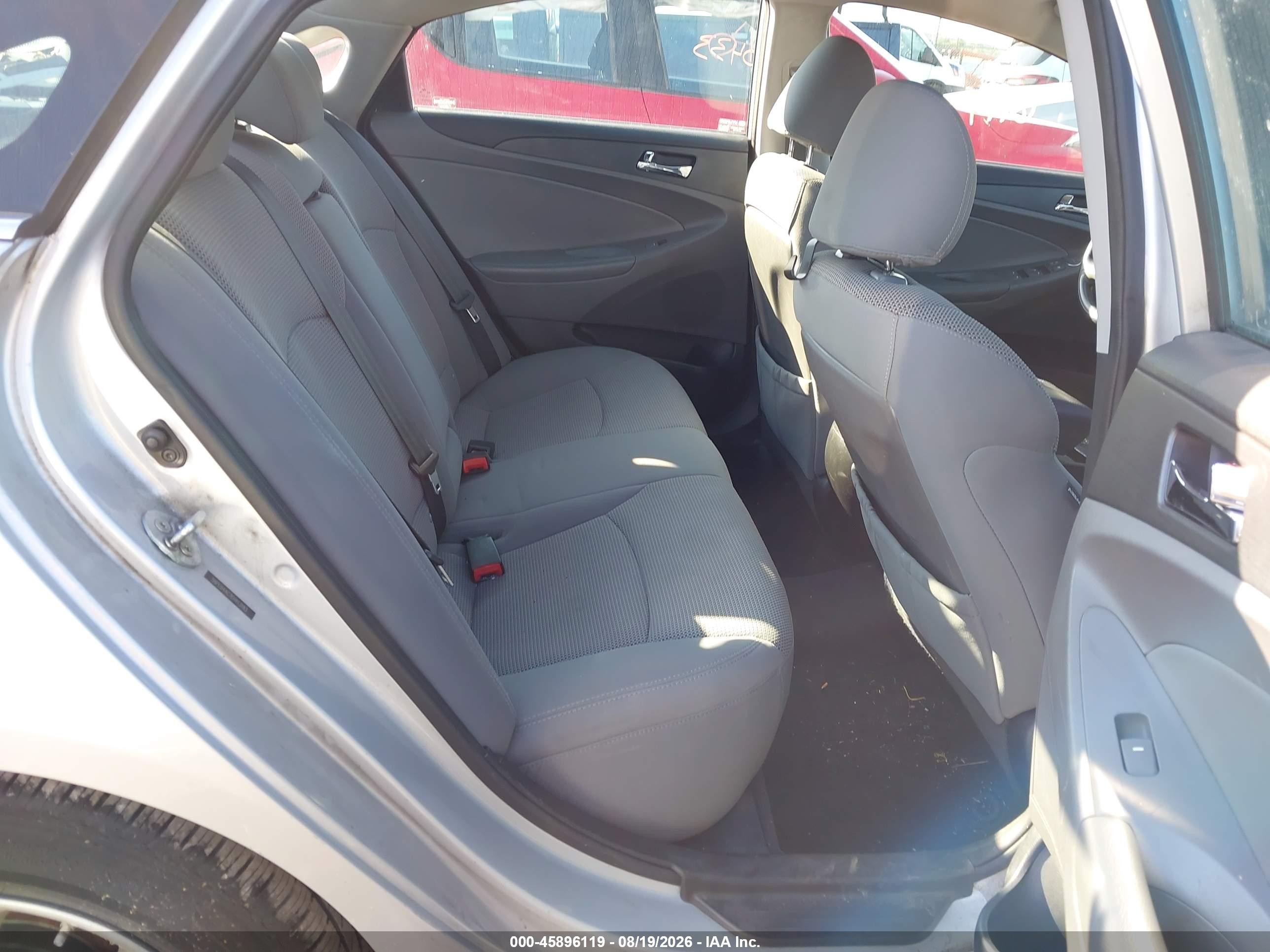 2014 Hyundai Sonata Gls Silver vin: 5NPEB4AC7EH813183