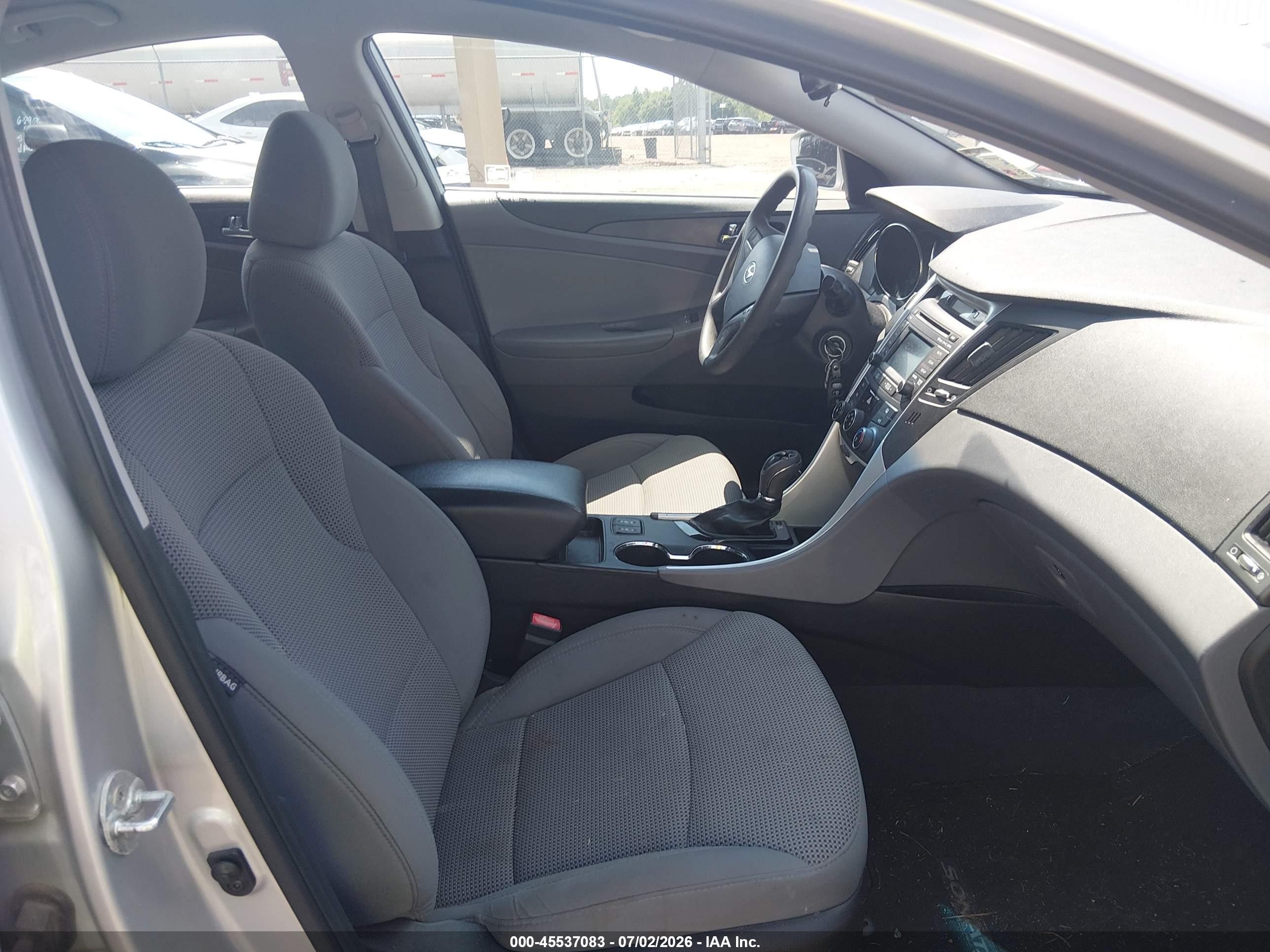 2014 Hyundai Sonata Gls Silver vin: 5NPEB4AC7EH879040