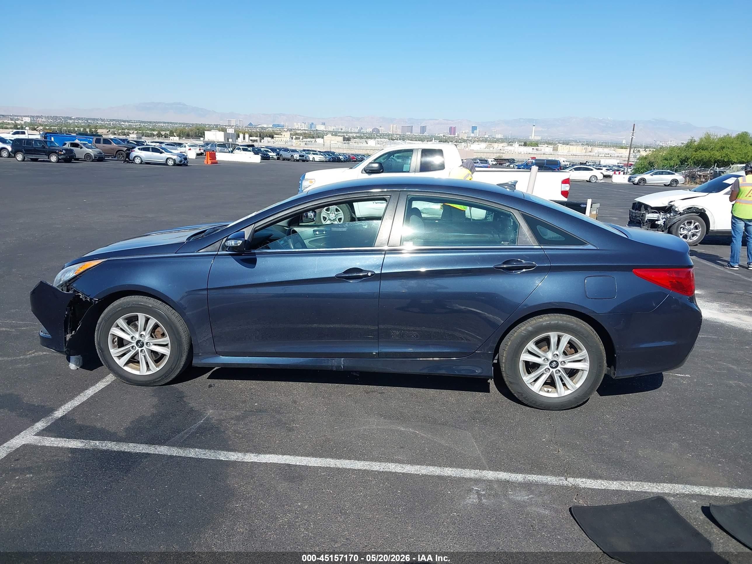 2014 Hyundai Sonata Gls Dark Blue vin: 5NPEB4AC7EH898123