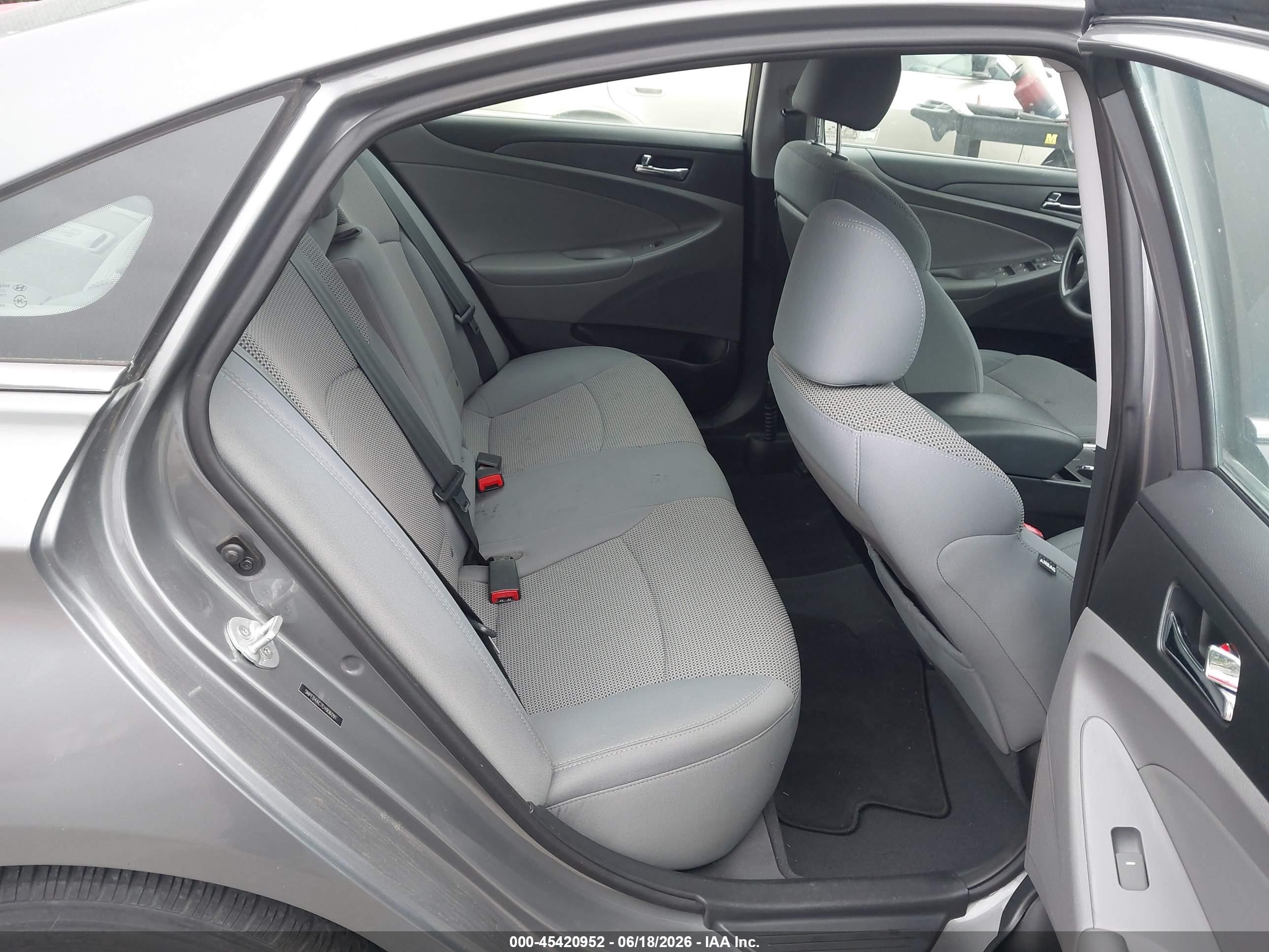 2014 Hyundai Sonata Gls Gray vin: 5NPEB4AC7EH906091