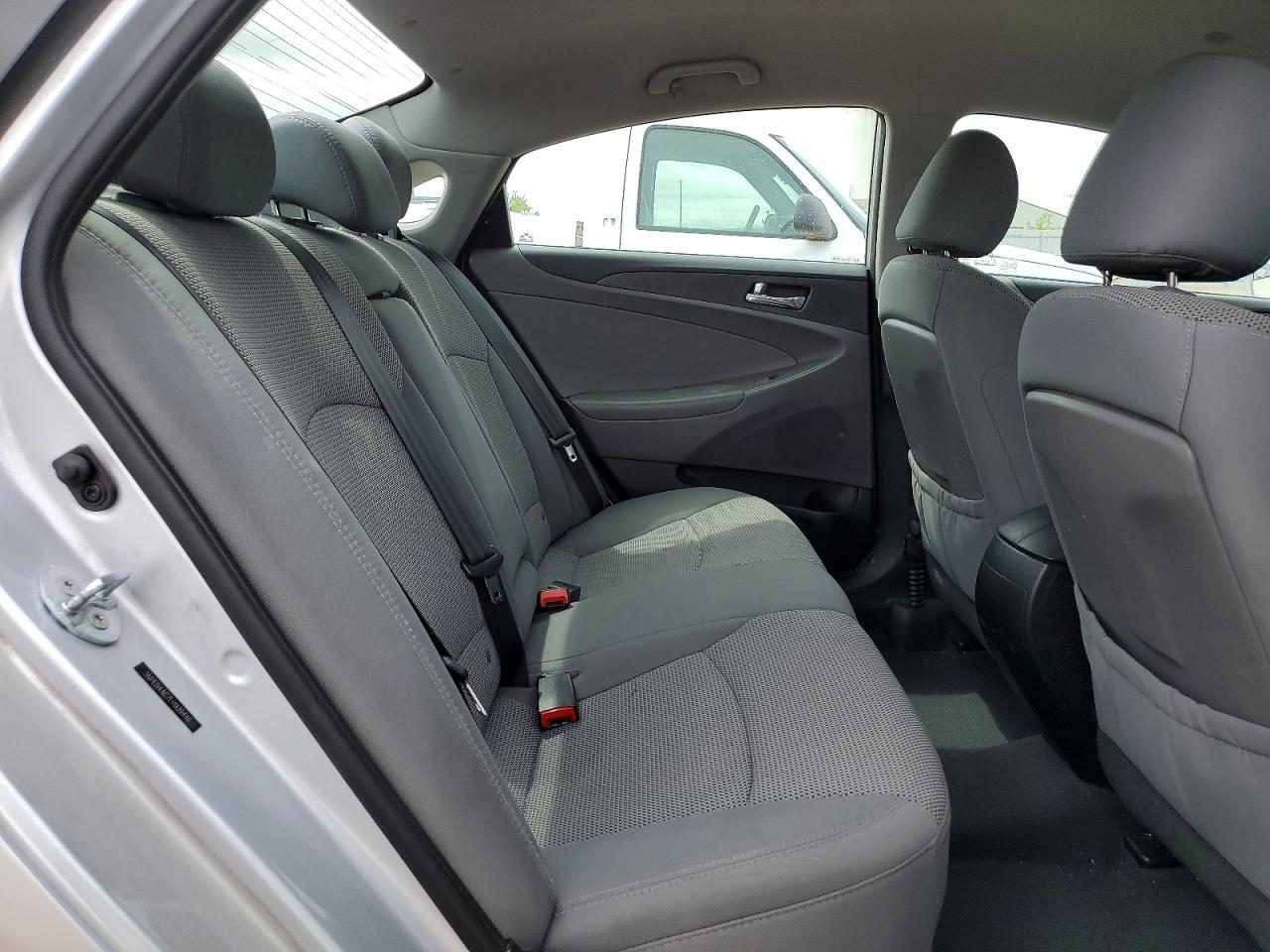 2014 Hyundai Sonata Gls Серебряный vin: 5NPEB4AC7EH939446