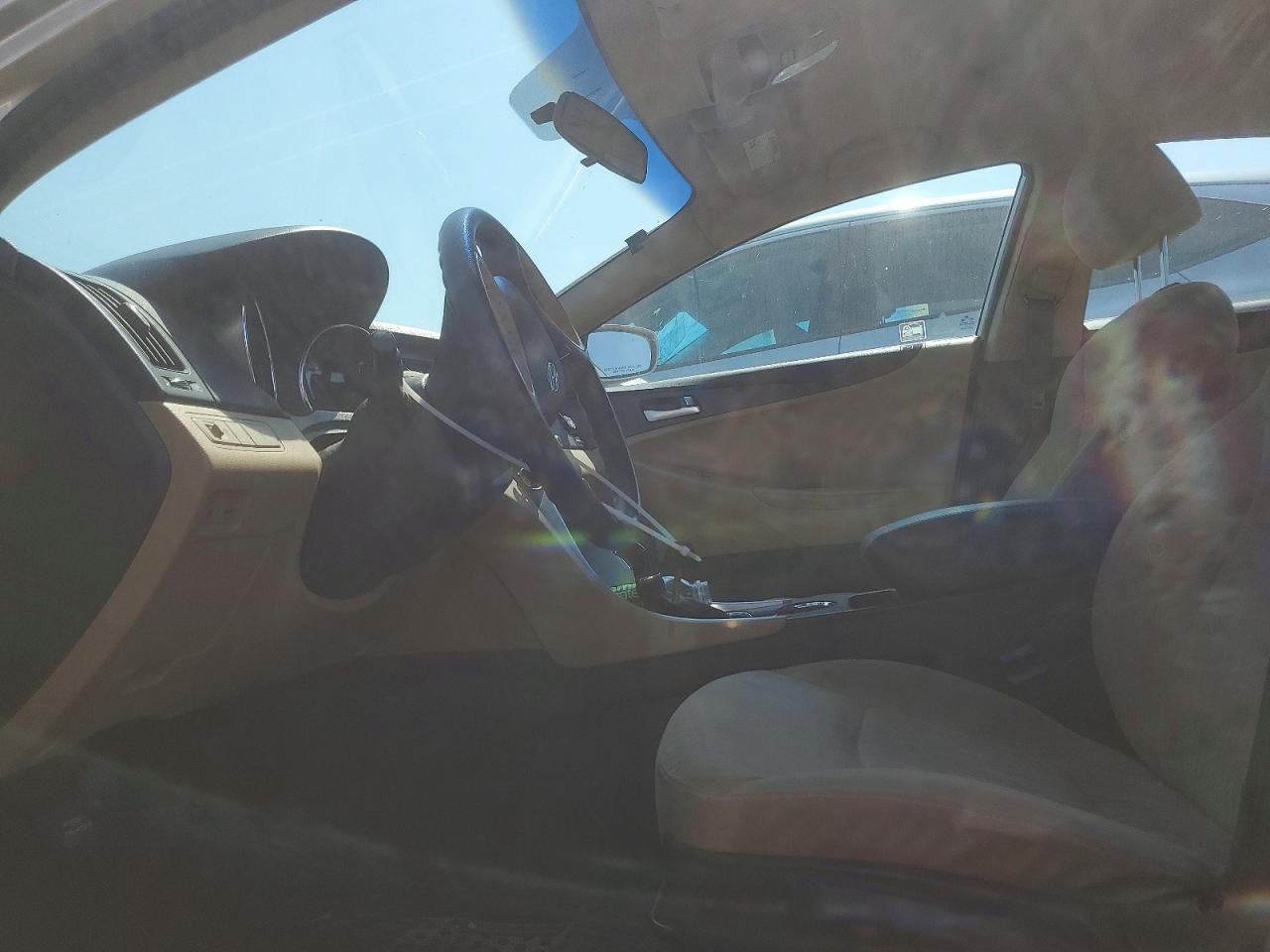2011 Hyundai Sonata Tan vin: 5NPEB4AC8BH059612
