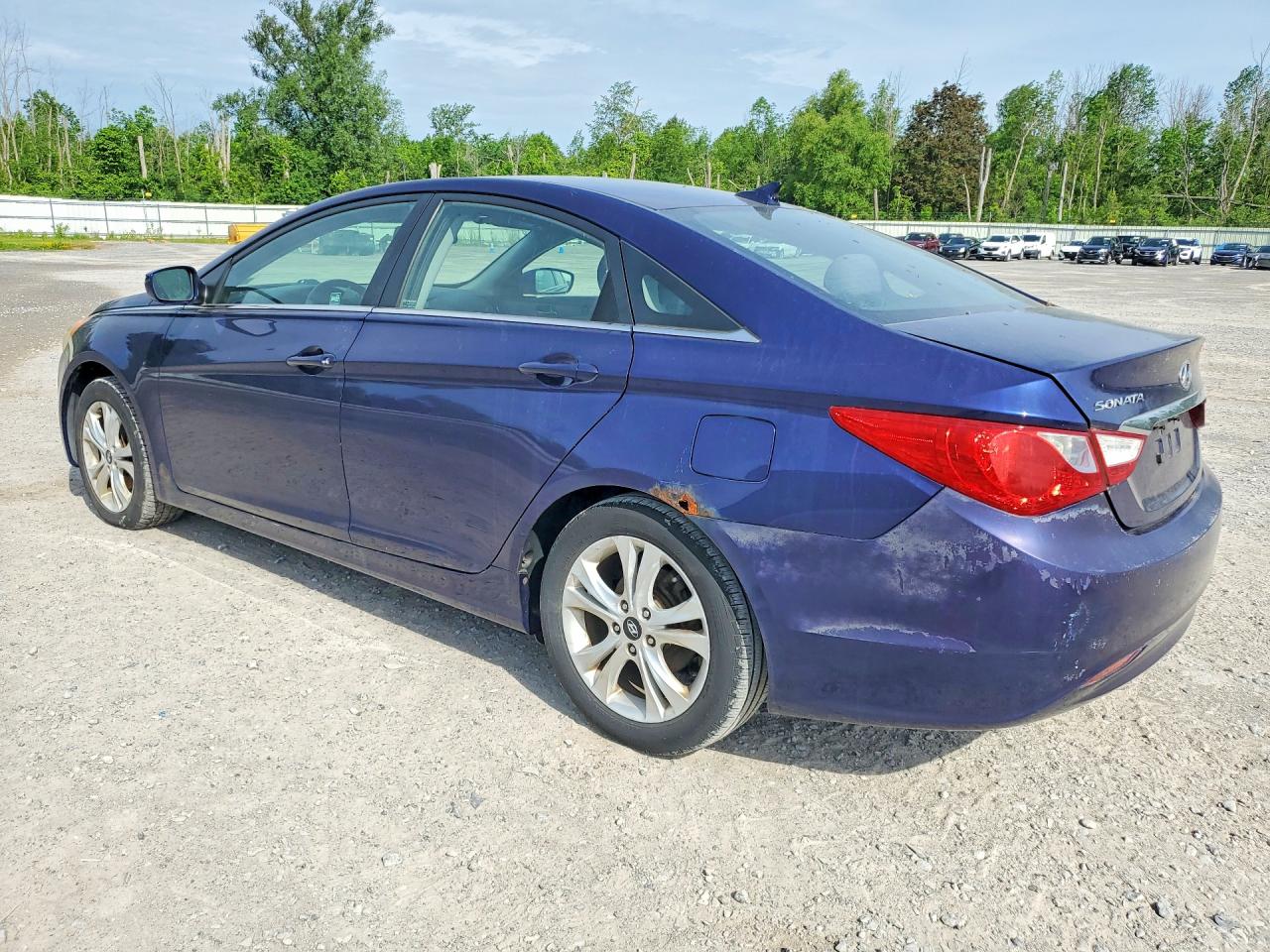 2011 Hyundai Sonata Blue vin: 5NPEB4AC8BH074143