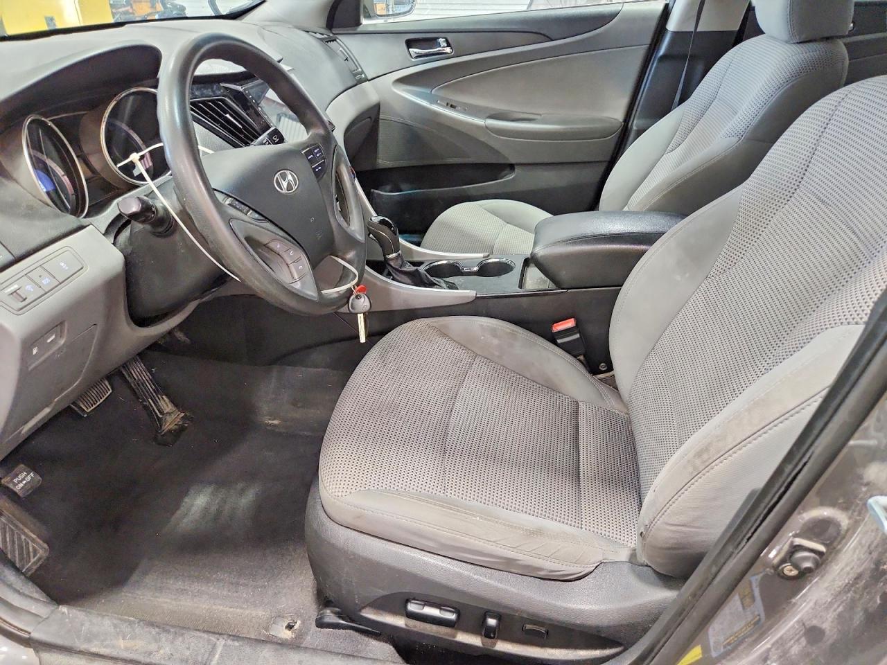 2011 Hyundai Sonata Gls Серый vin: 5NPEB4AC8BH188658