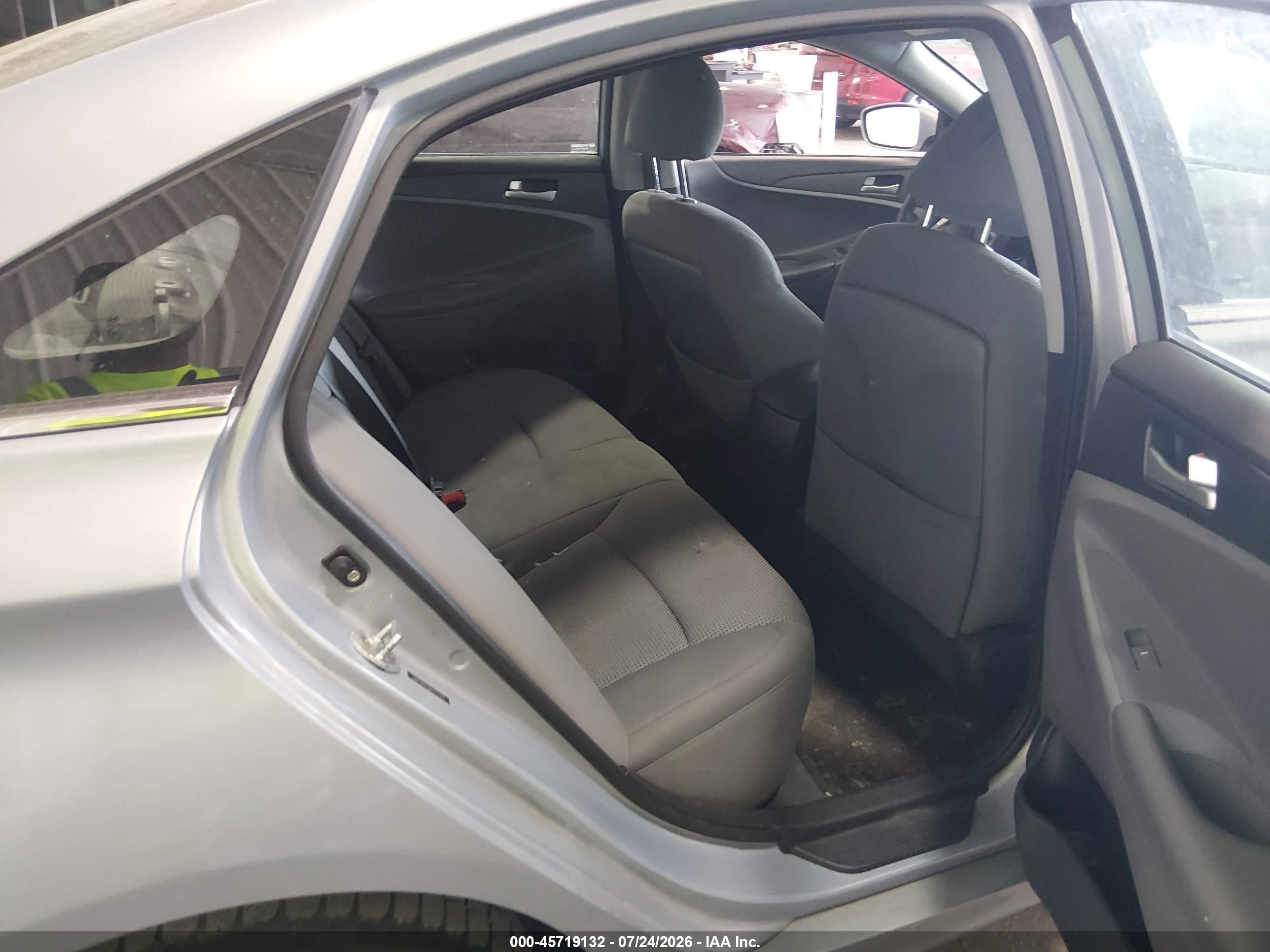 2011 Hyundai Sonata Gls Silver vin: 5NPEB4AC8BH277355