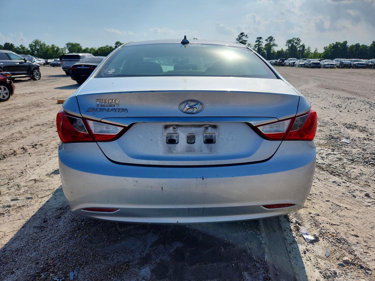 2012 Hyundai Sonata Gls Silver vin: 5NPEB4AC8CH328984