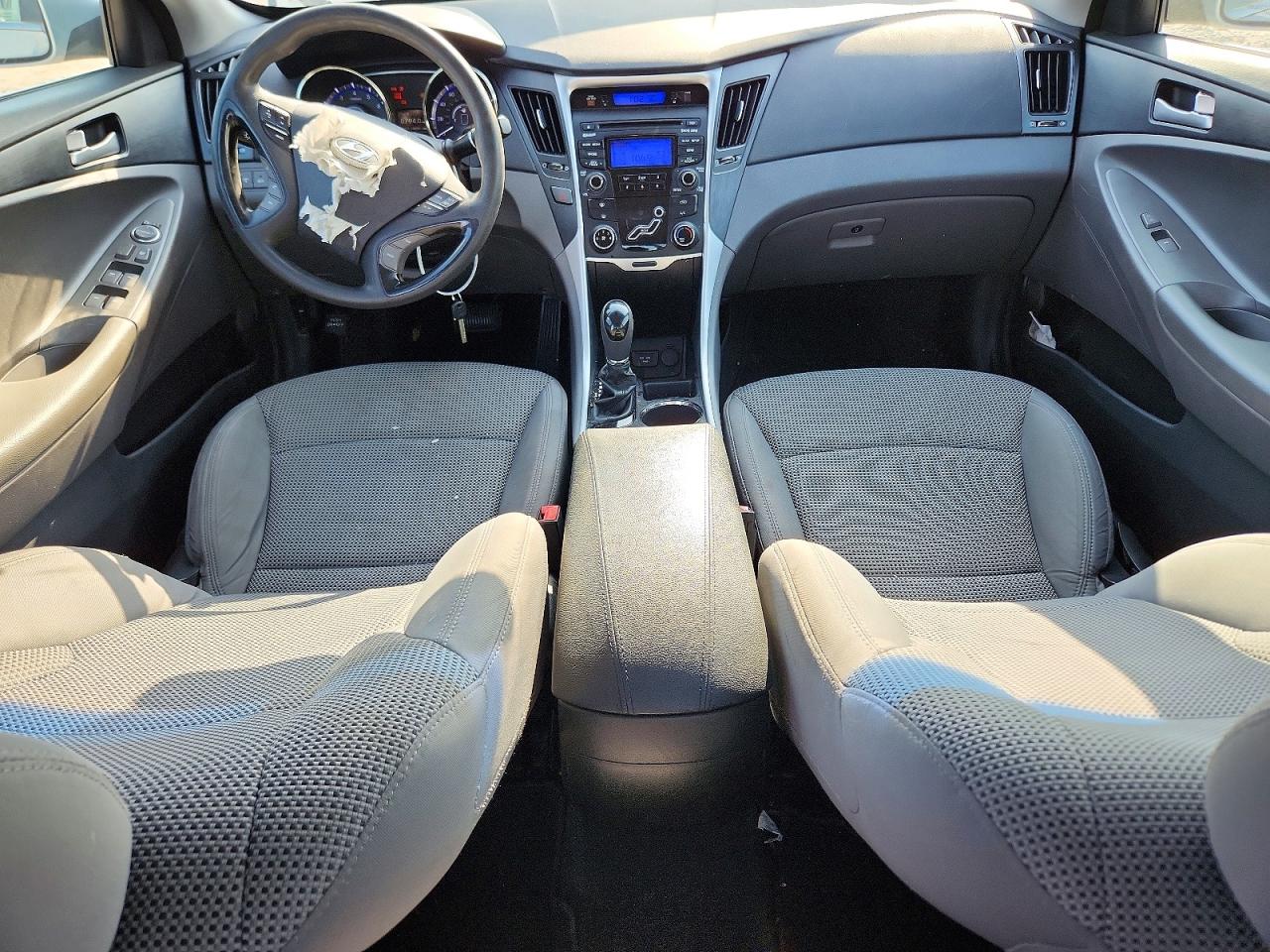 2012 Hyundai Sonata Gls Silver vin: 5NPEB4AC8CH328984