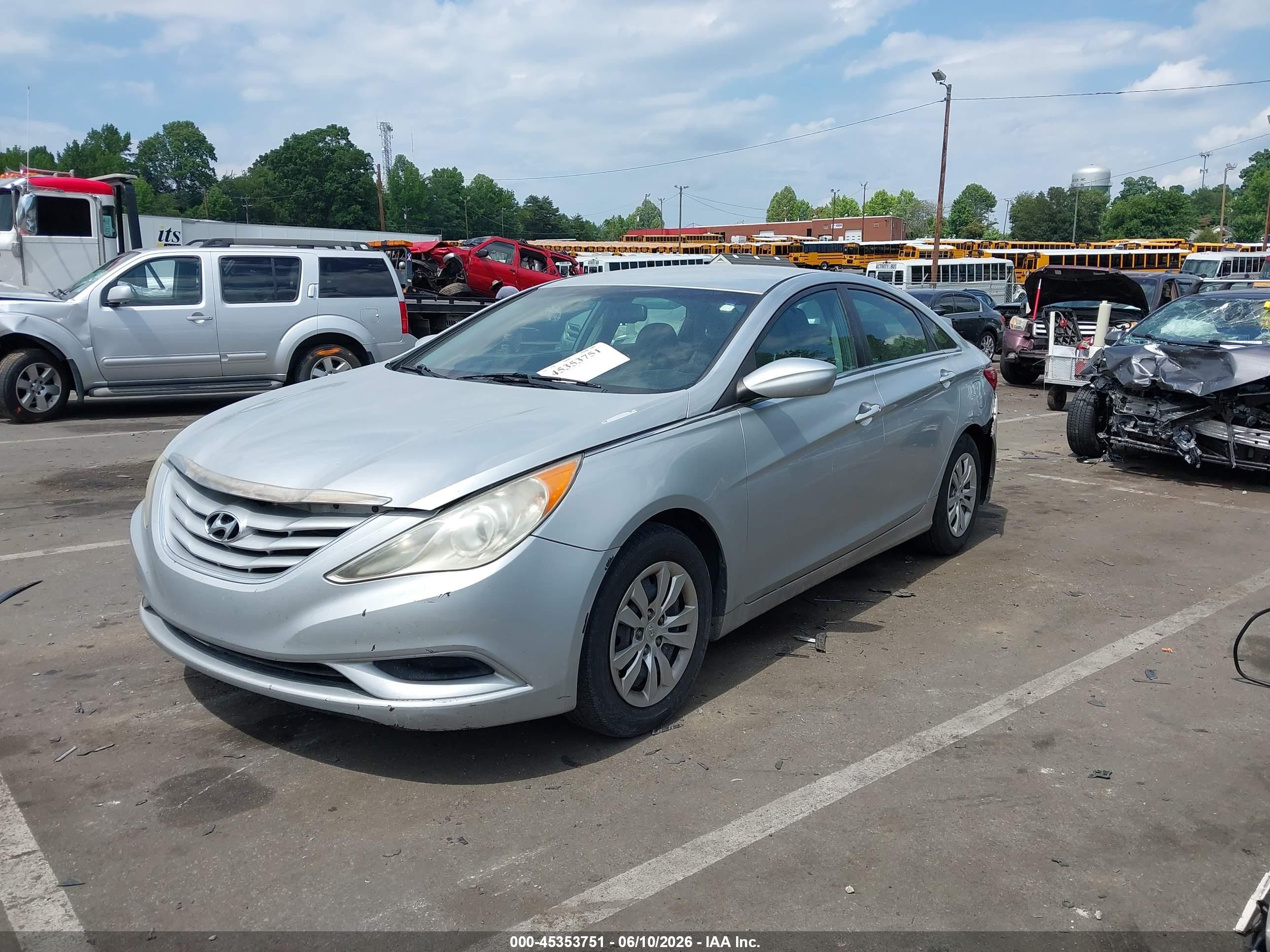 2012 Hyundai Sonata Gls Silver vin: 5NPEB4AC8CH359734