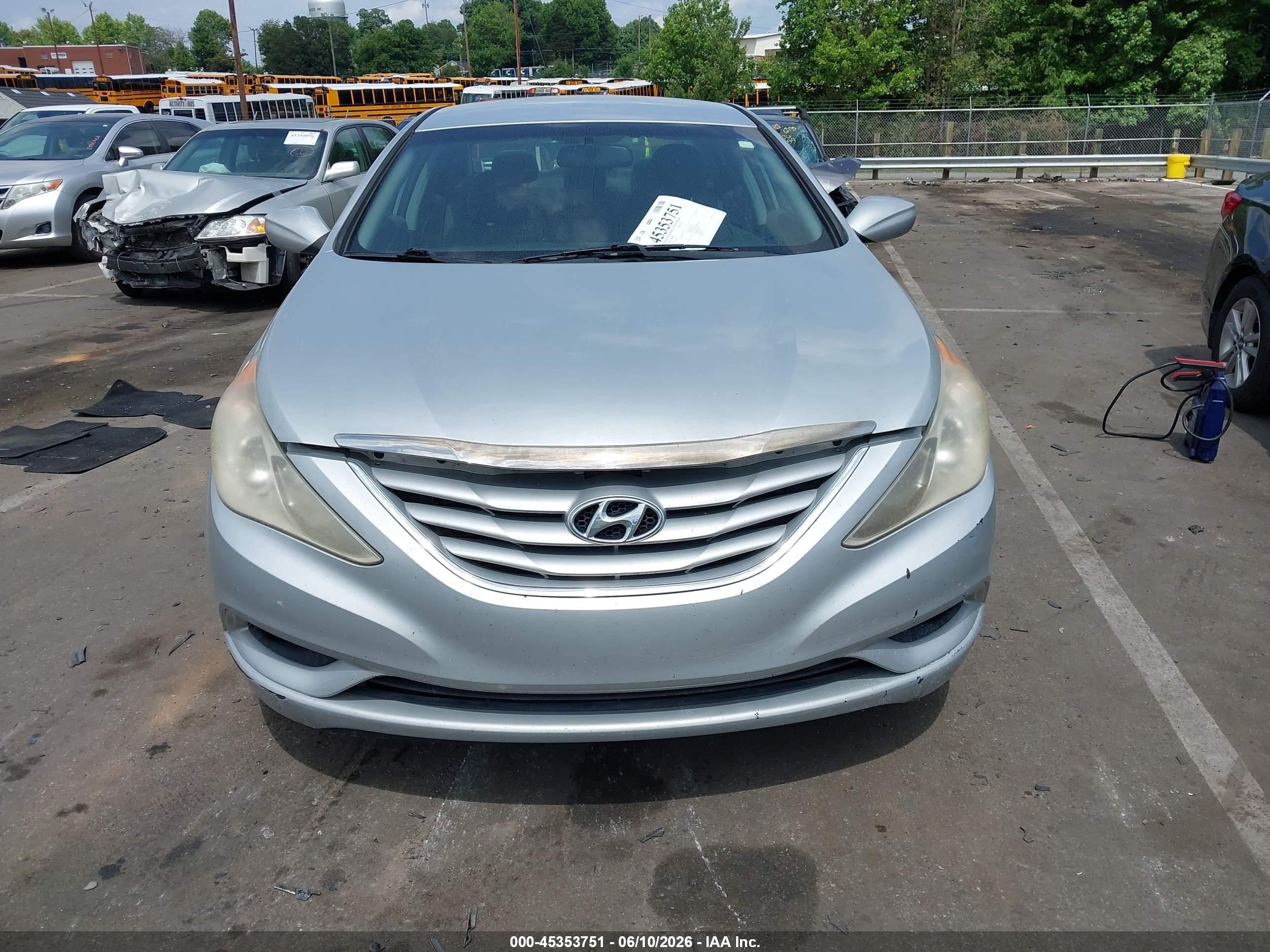 2012 Hyundai Sonata Gls Silver vin: 5NPEB4AC8CH359734