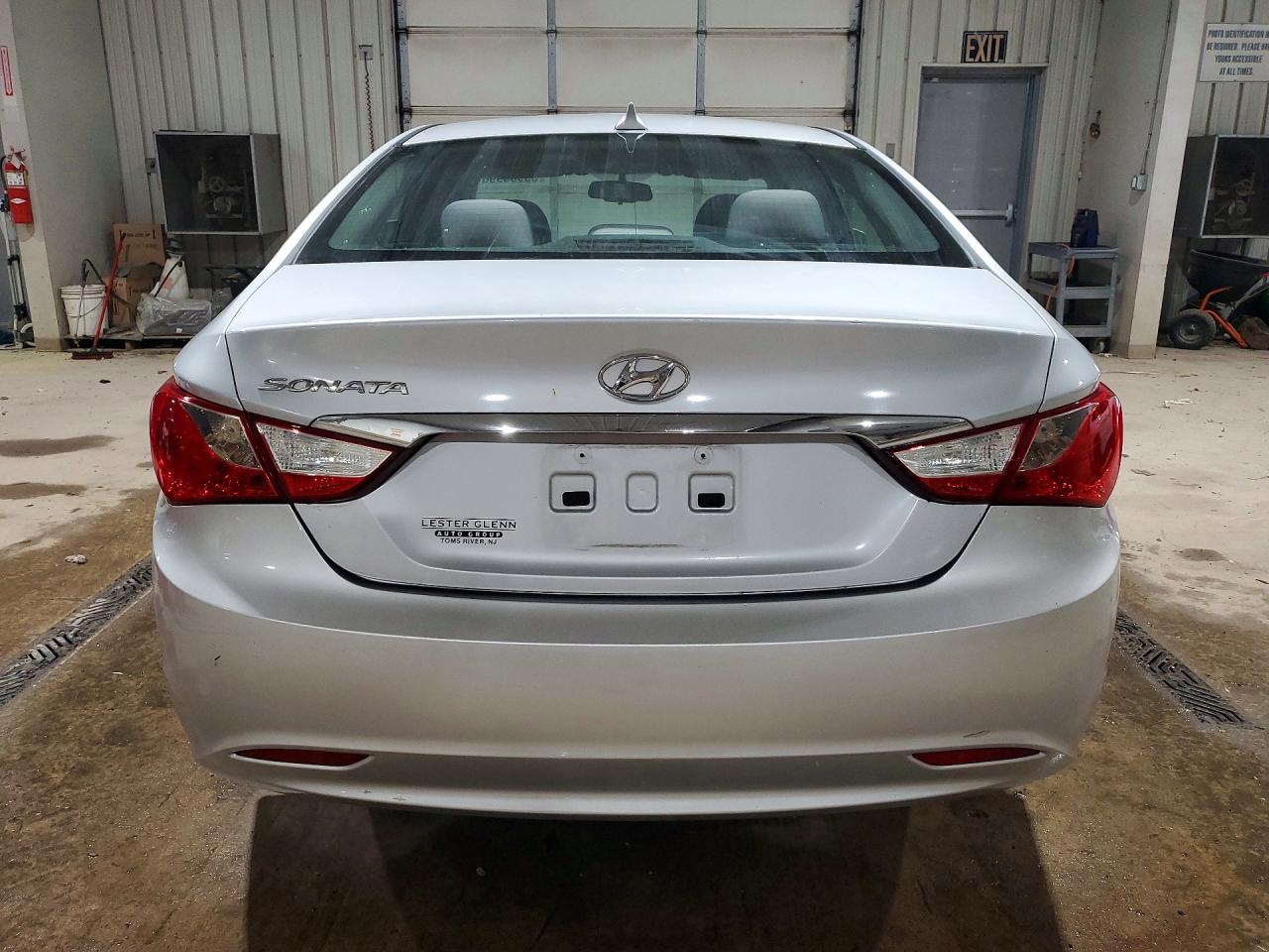 2012 Hyundai Sonata Gls Silver vin: 5NPEB4AC8CH444685