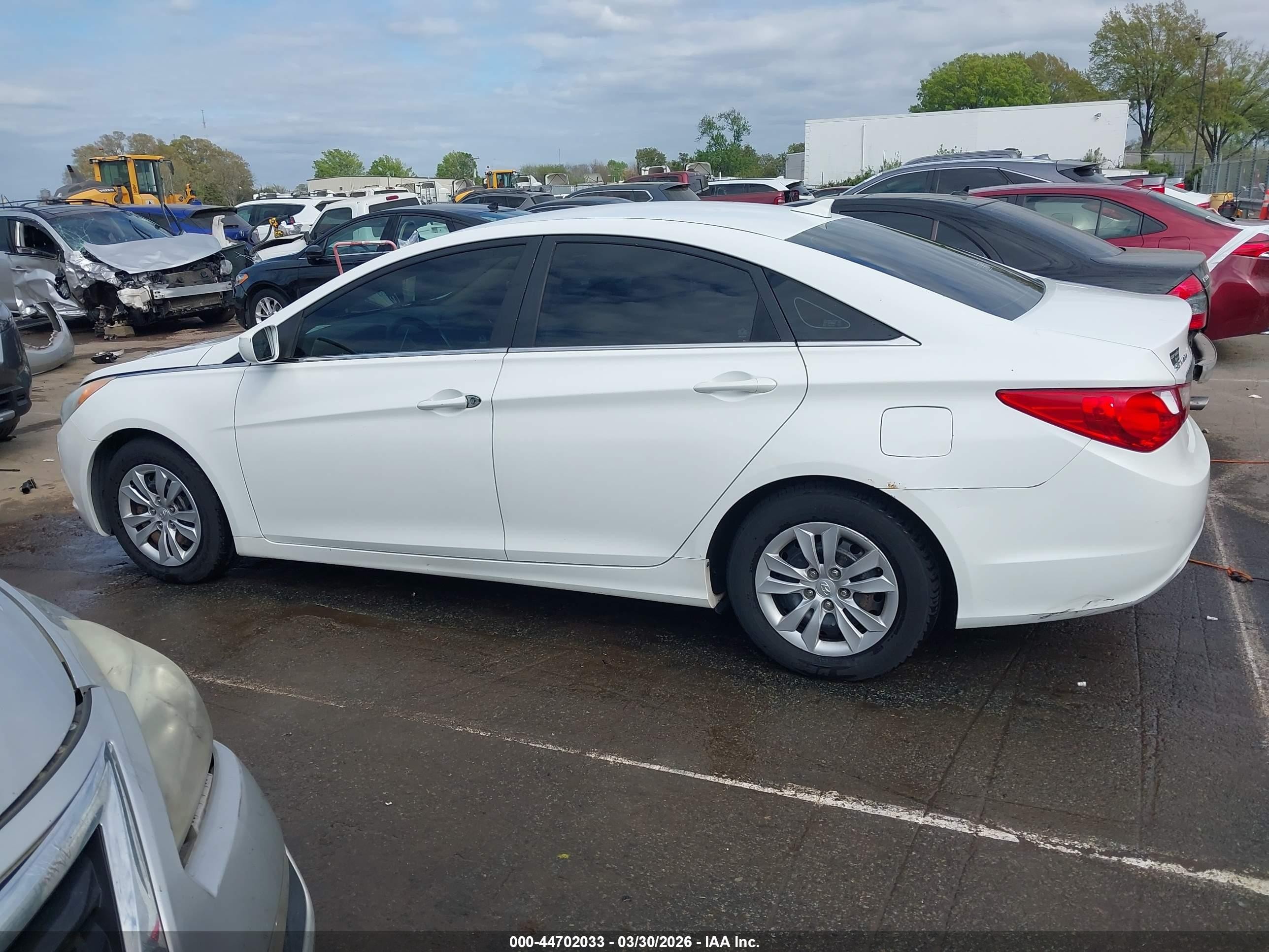 2012 Hyundai Sonata Gls White vin: 5NPEB4AC8CH482563