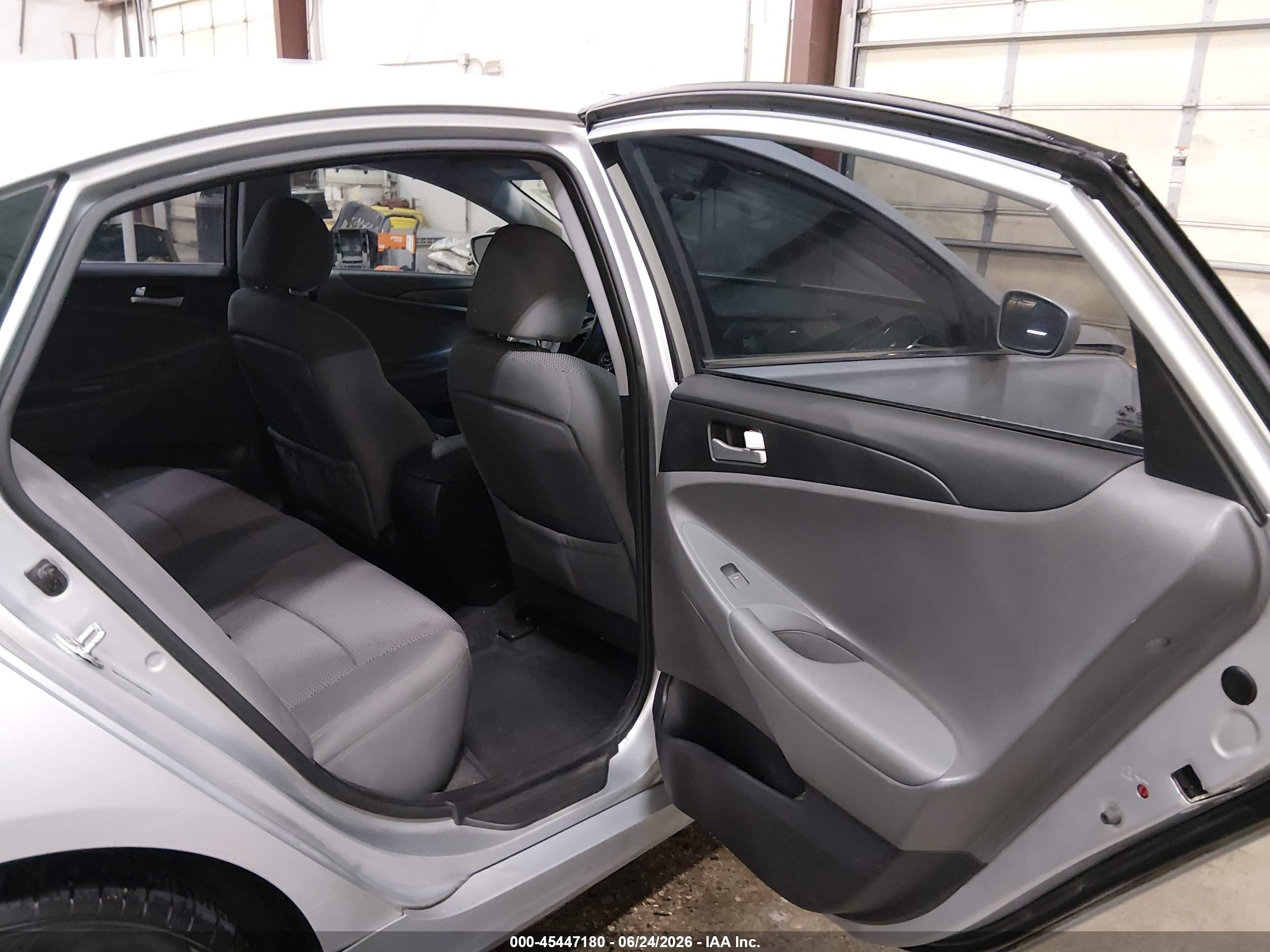 2013 Hyundai Sonata Gls Серебряный vin: 5NPEB4AC8DH517989