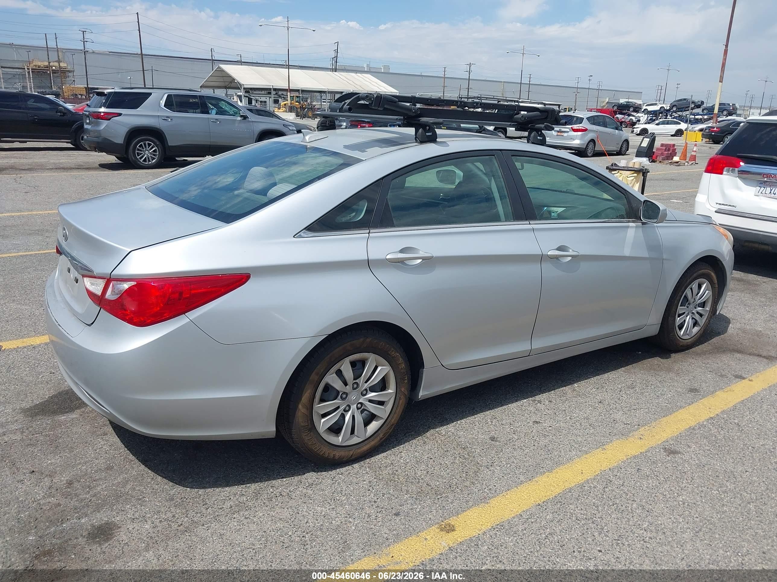 2013 Hyundai Sonata Gls Silver vin: 5NPEB4AC8DH569381