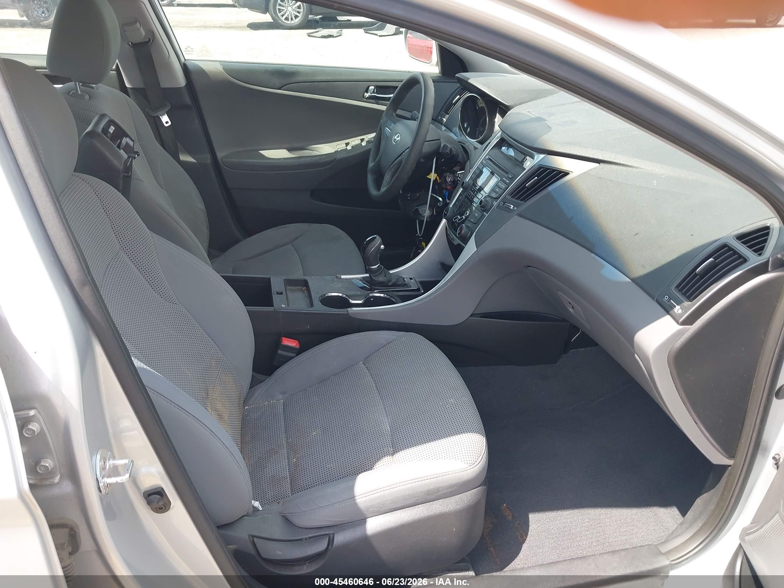 2013 Hyundai Sonata Gls Silver vin: 5NPEB4AC8DH569381