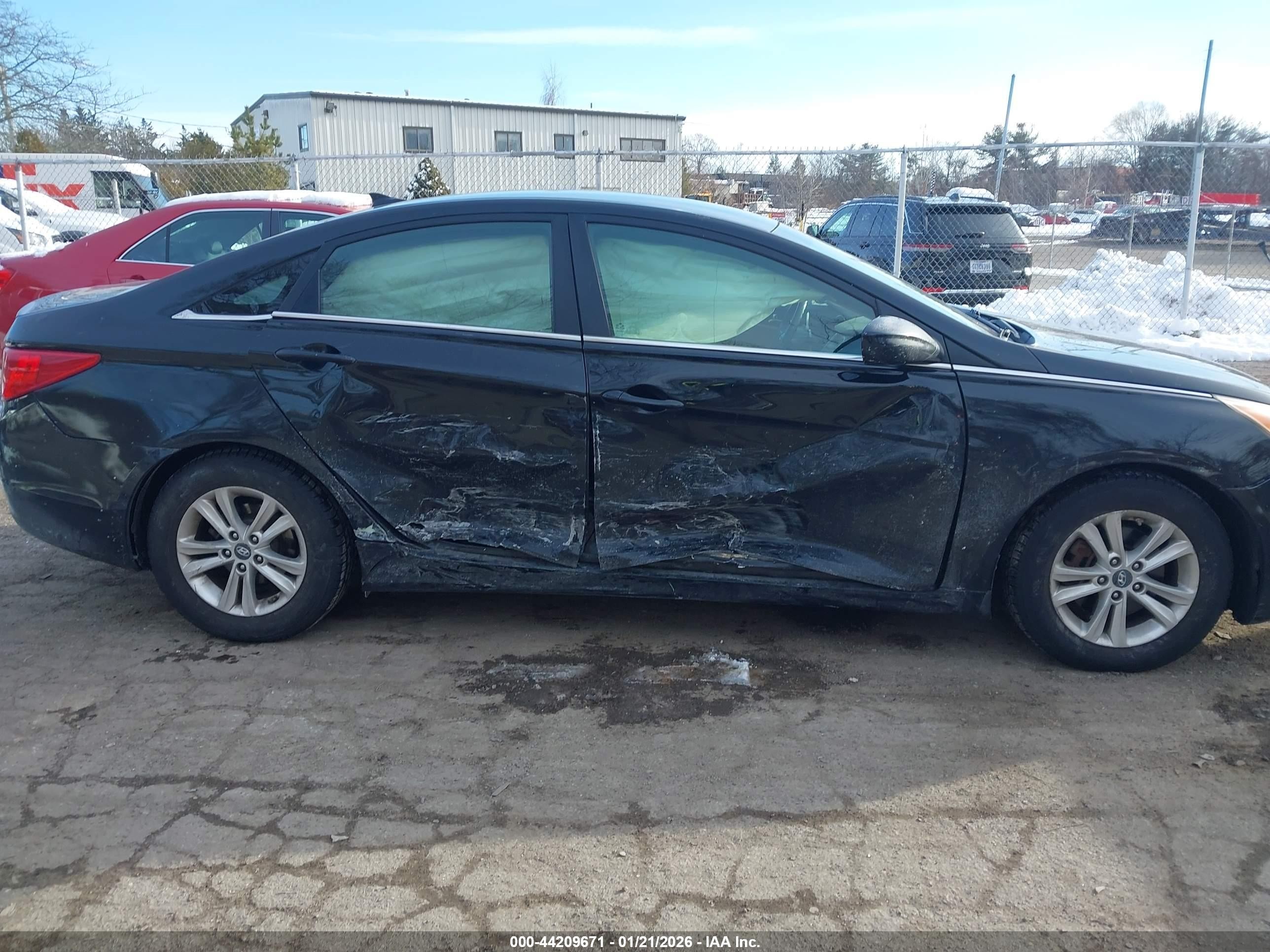 2013 Hyundai Sonata Gls Черный vin: 5NPEB4AC8DH606865