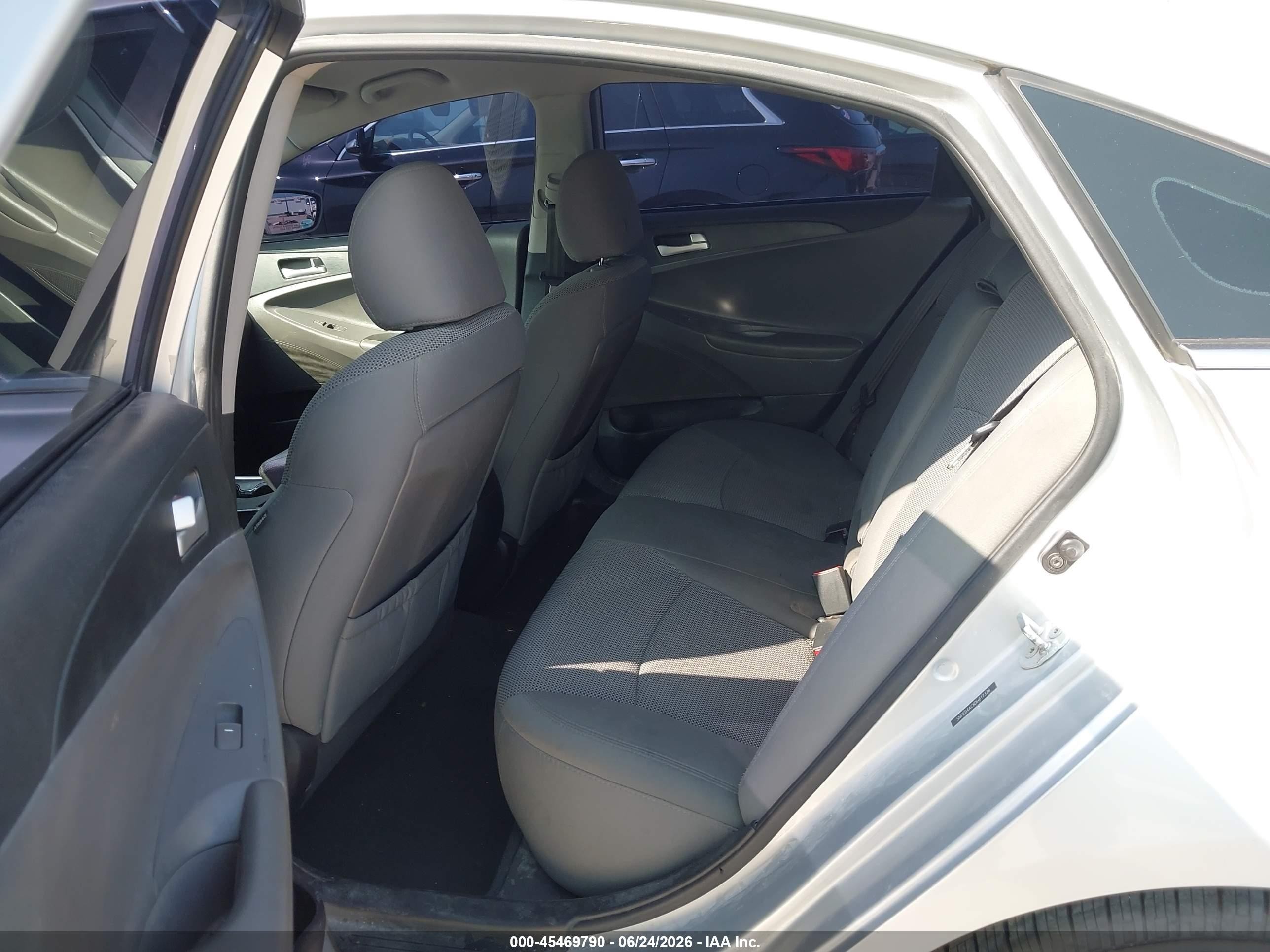 2013 Hyundai Sonata Gls Silver vin: 5NPEB4AC8DH617378