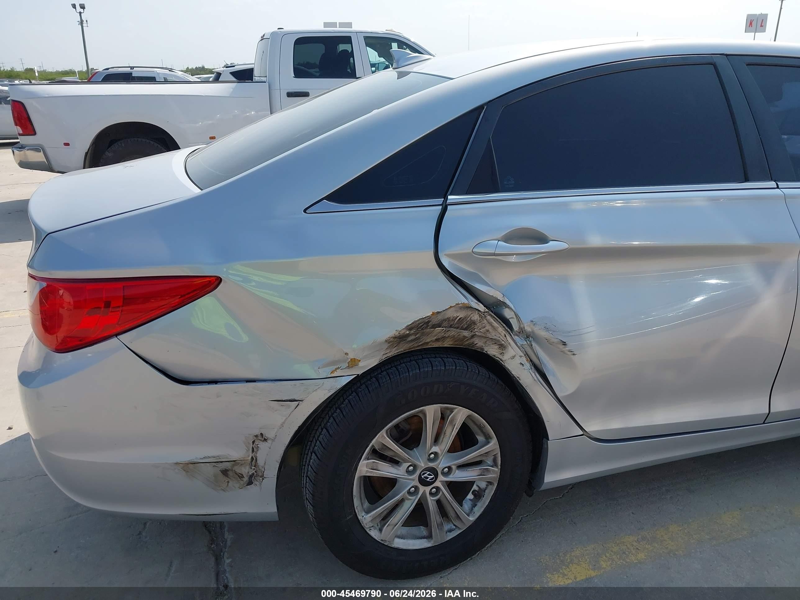2013 Hyundai Sonata Gls Silver vin: 5NPEB4AC8DH617378