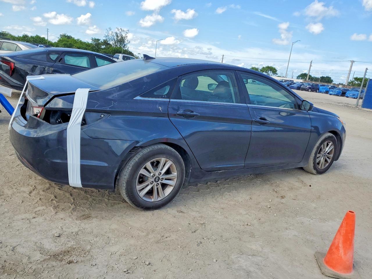 2013 Hyundai Sonata Blue vin: 5NPEB4AC8DH636464