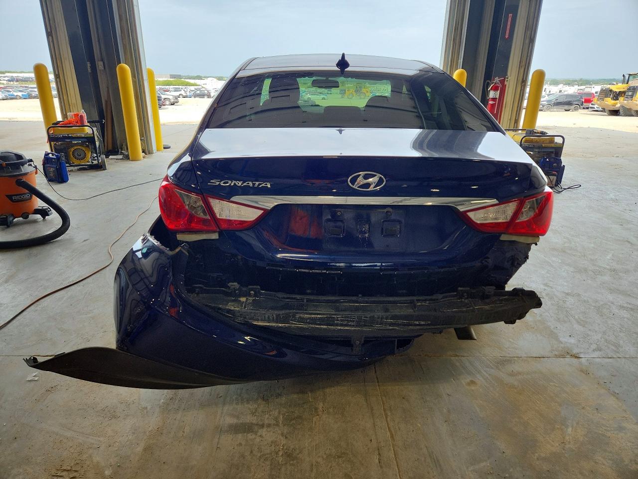 2014 Hyundai Sonata Gls Blue vin: 5NPEB4AC8EH827660