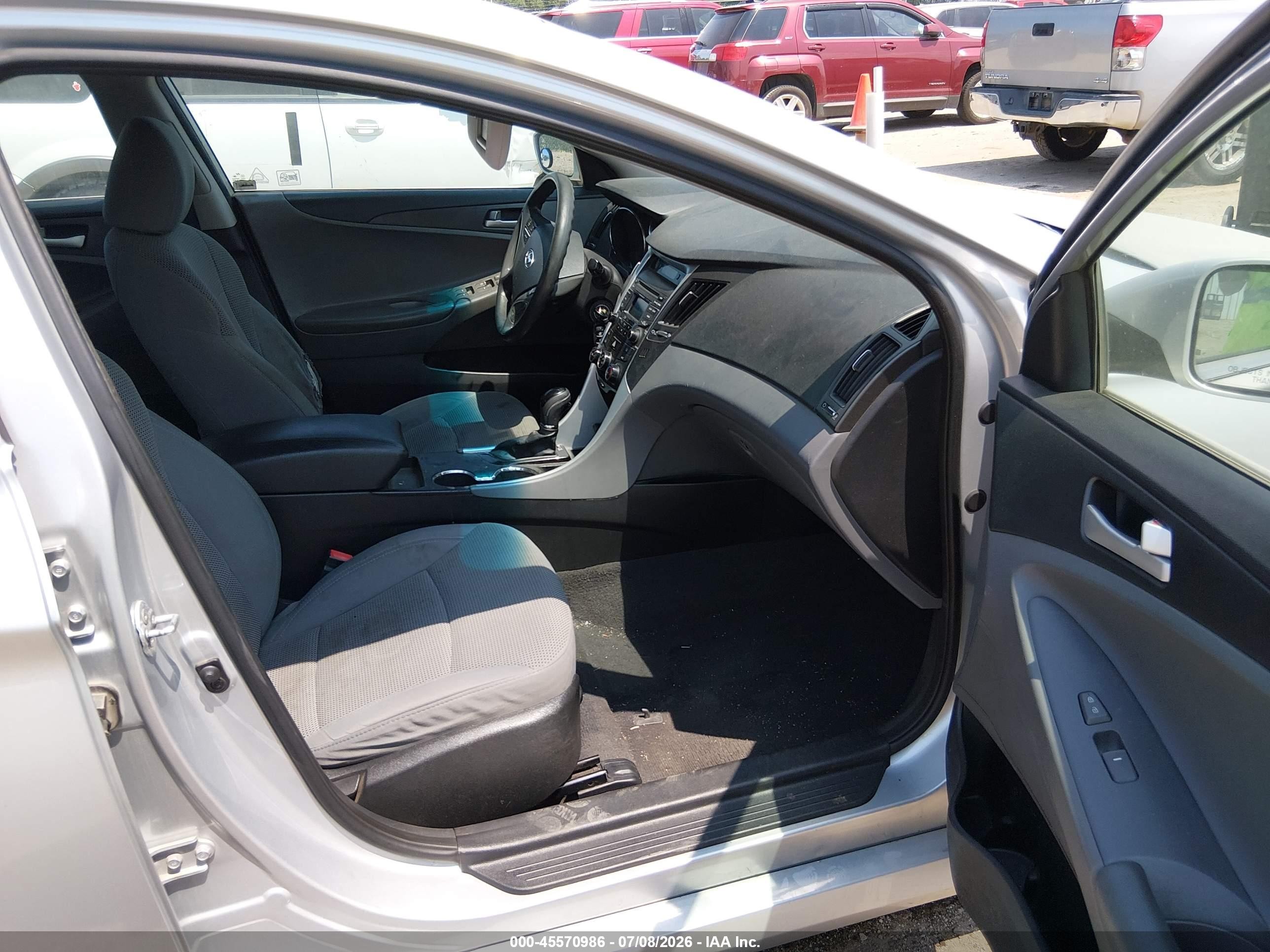 2014 Hyundai Sonata Gls Silver vin: 5NPEB4AC8EH864403