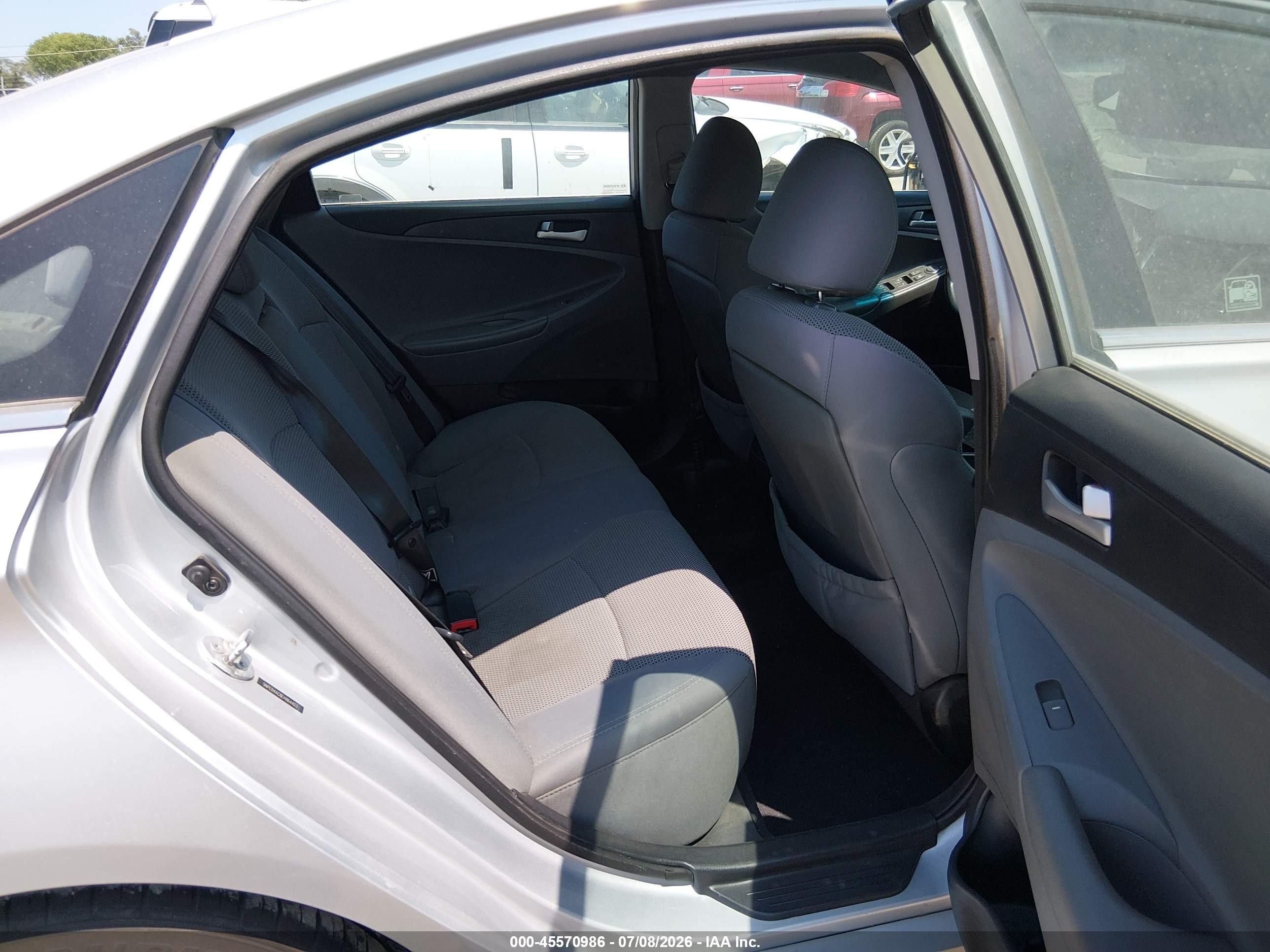 2014 Hyundai Sonata Gls Silver vin: 5NPEB4AC8EH864403