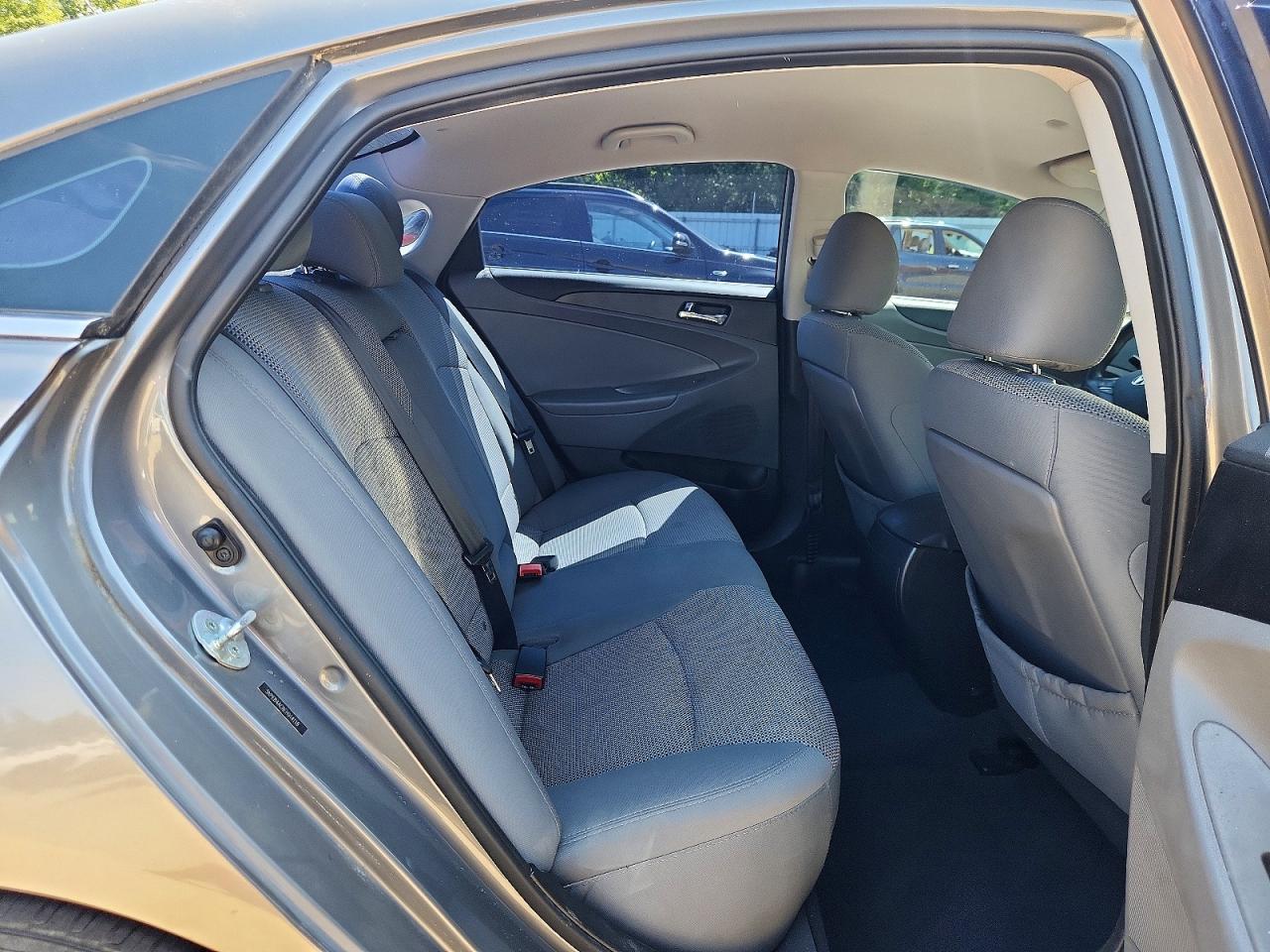 2014 Hyundai Sonata Gls Silver vin: 5NPEB4AC8EH914118