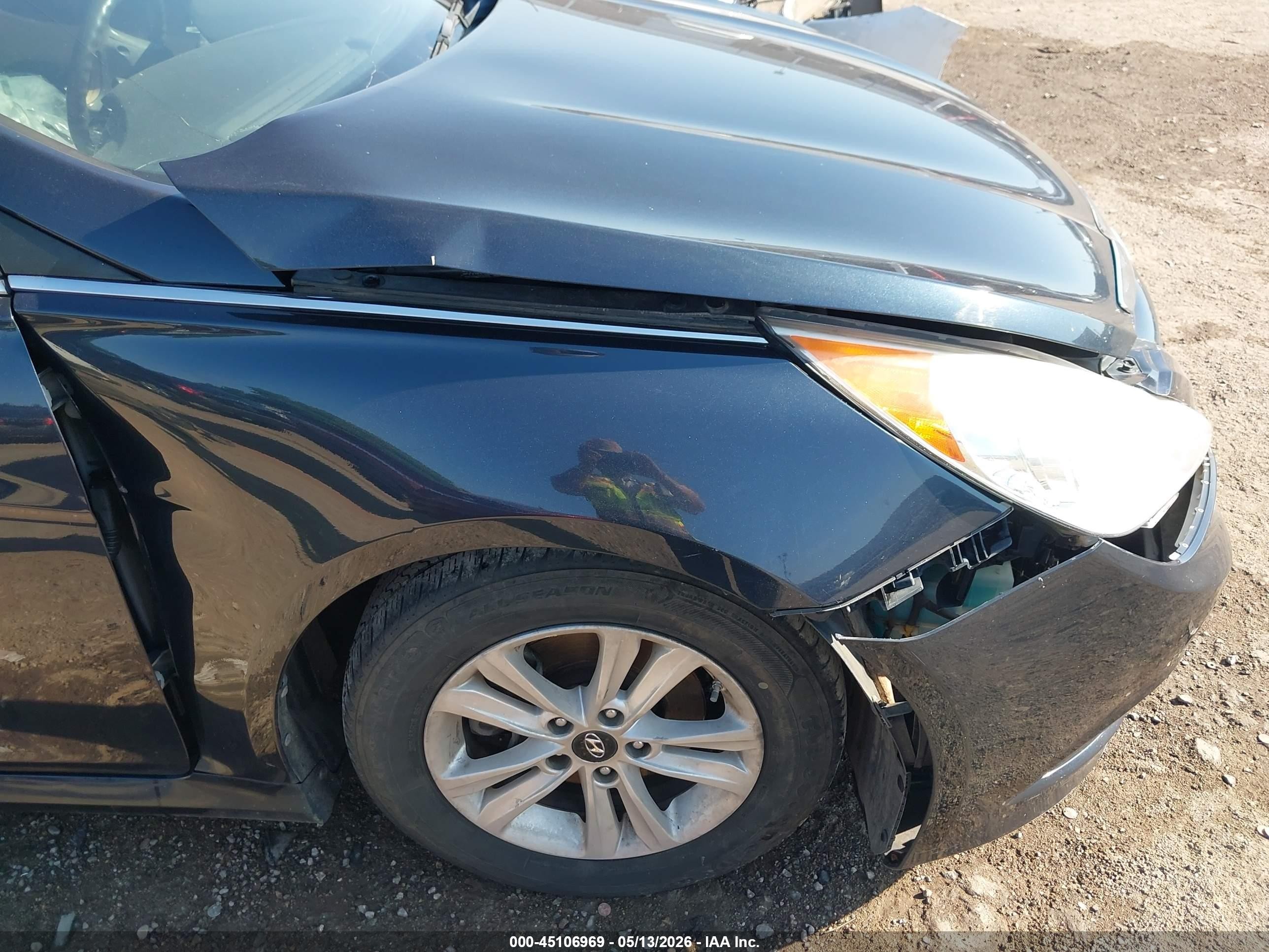 2014 Hyundai Sonata Gls Dark Blue vin: 5NPEB4AC8EH915429