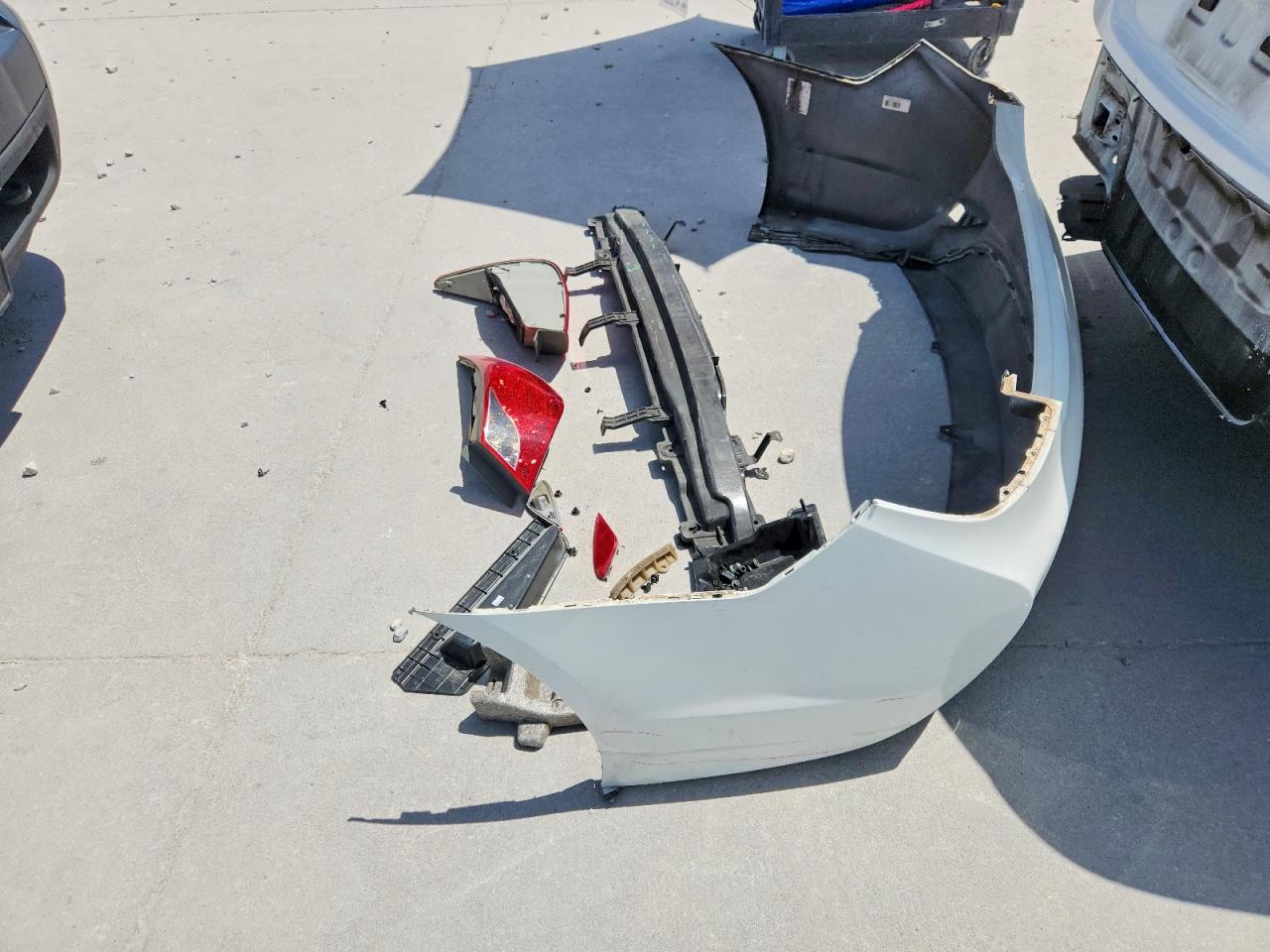 2014 Hyundai Sonata Gls White vin: 5NPEB4AC8EH930240