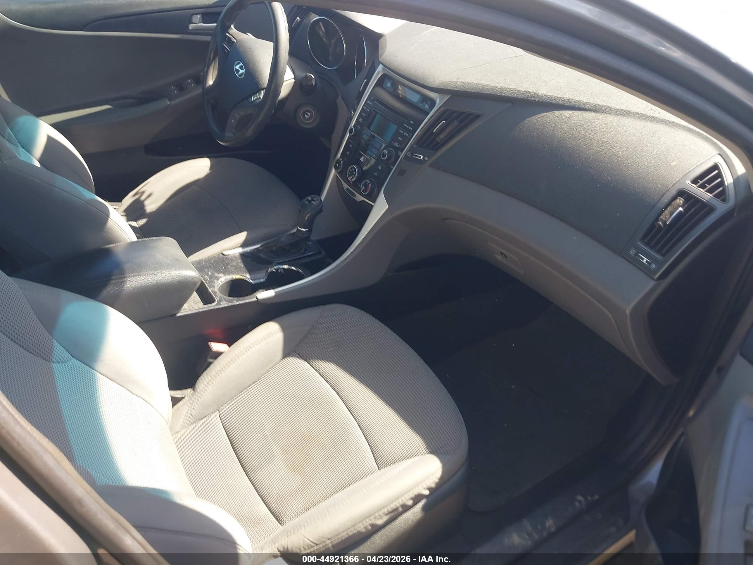 2014 Hyundai Sonata Gls Серый vin: 5NPEB4AC8EH930447