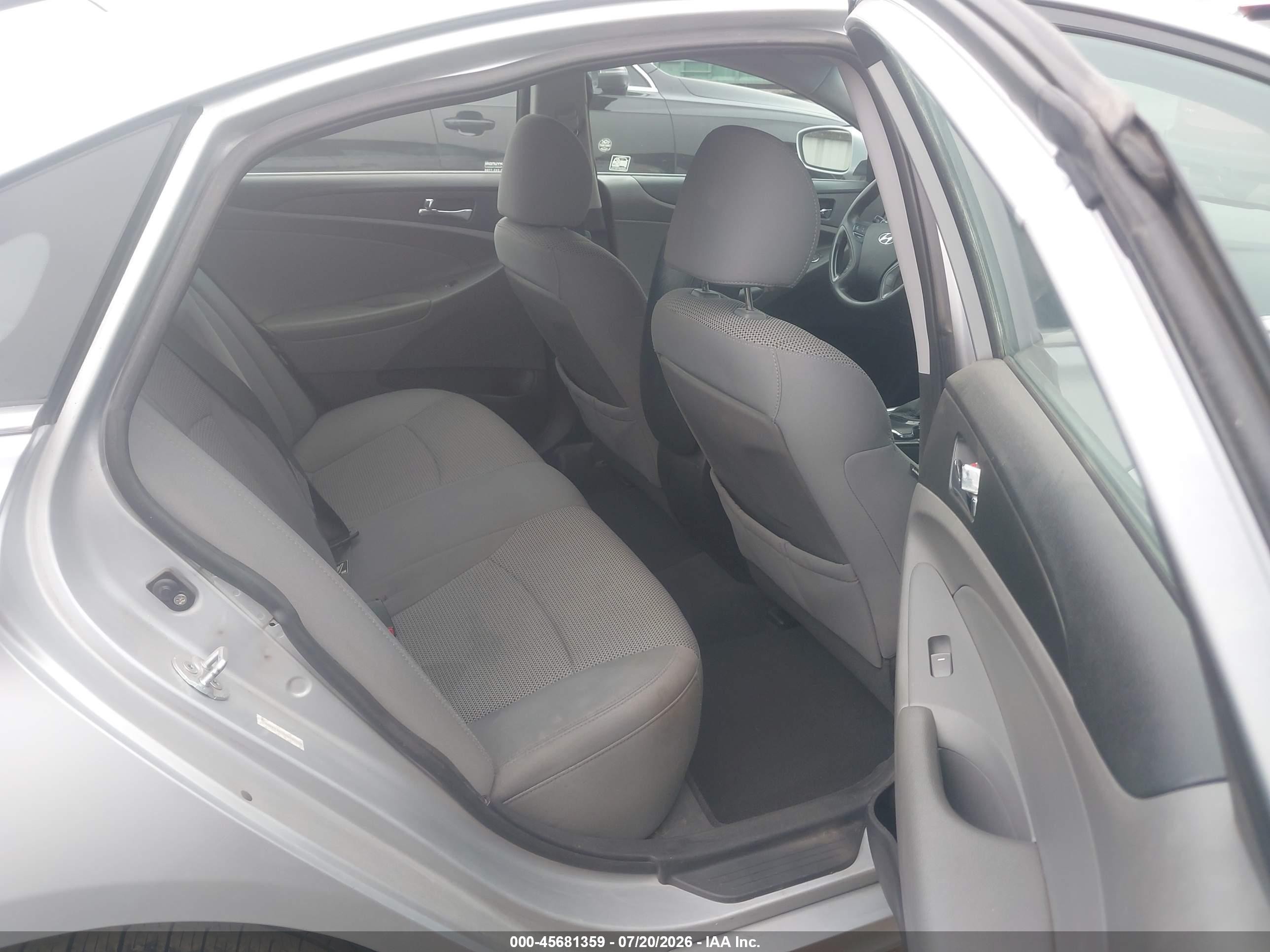 2011 Hyundai Sonata Gls Silver vin: 5NPEB4AC9BH065998