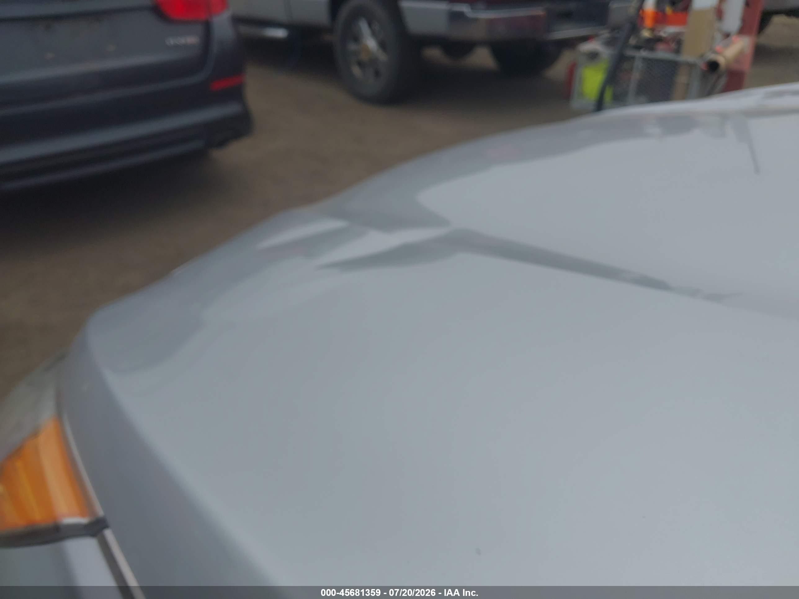 2011 Hyundai Sonata Gls Silver vin: 5NPEB4AC9BH065998