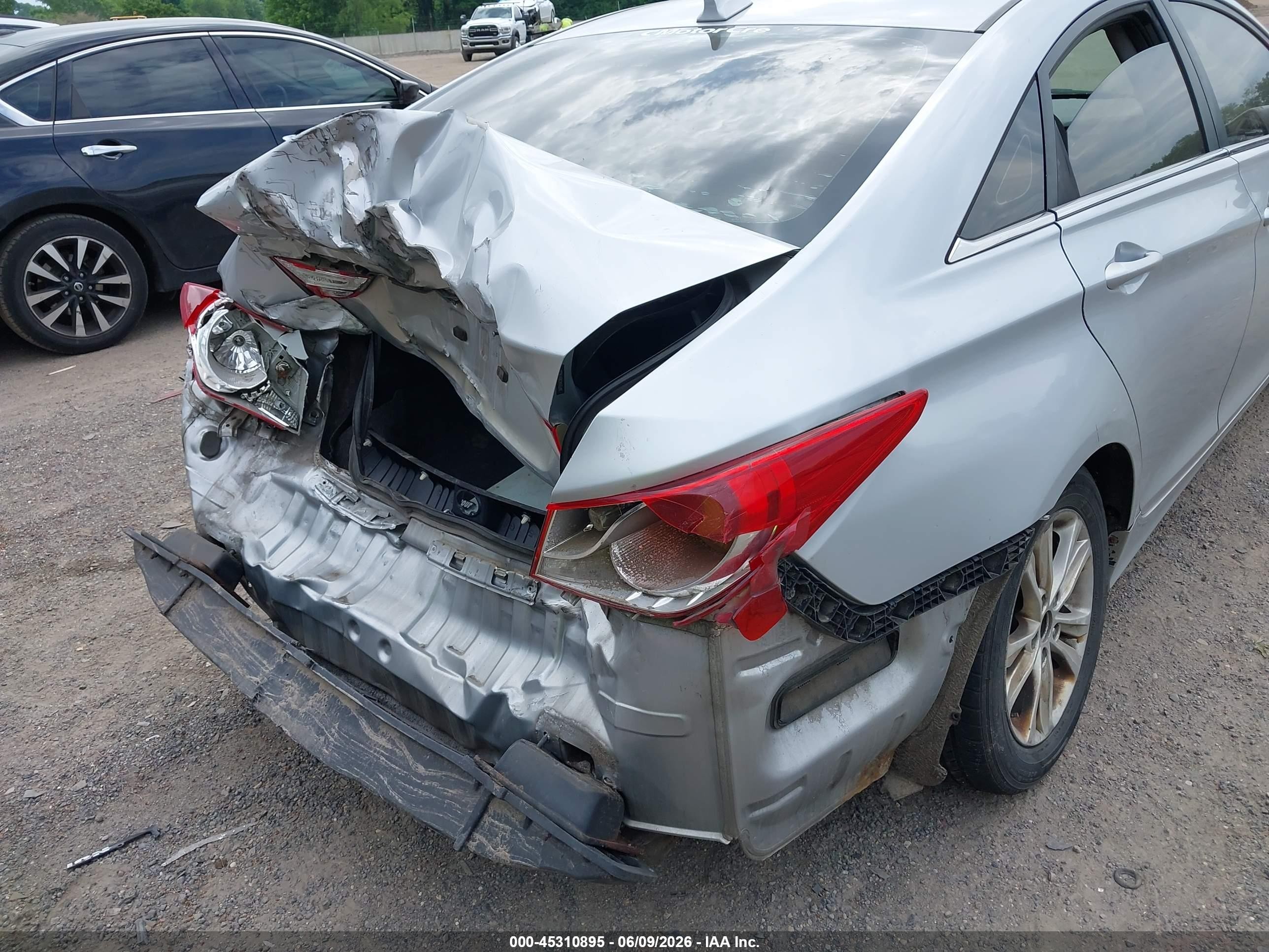 2011 Hyundai Sonata Gls Серебряный vin: 5NPEB4AC9BH198261