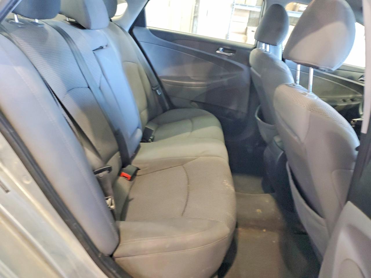 2011 Hyundai Sonata Gls Silver vin: 5NPEB4AC9BH265778