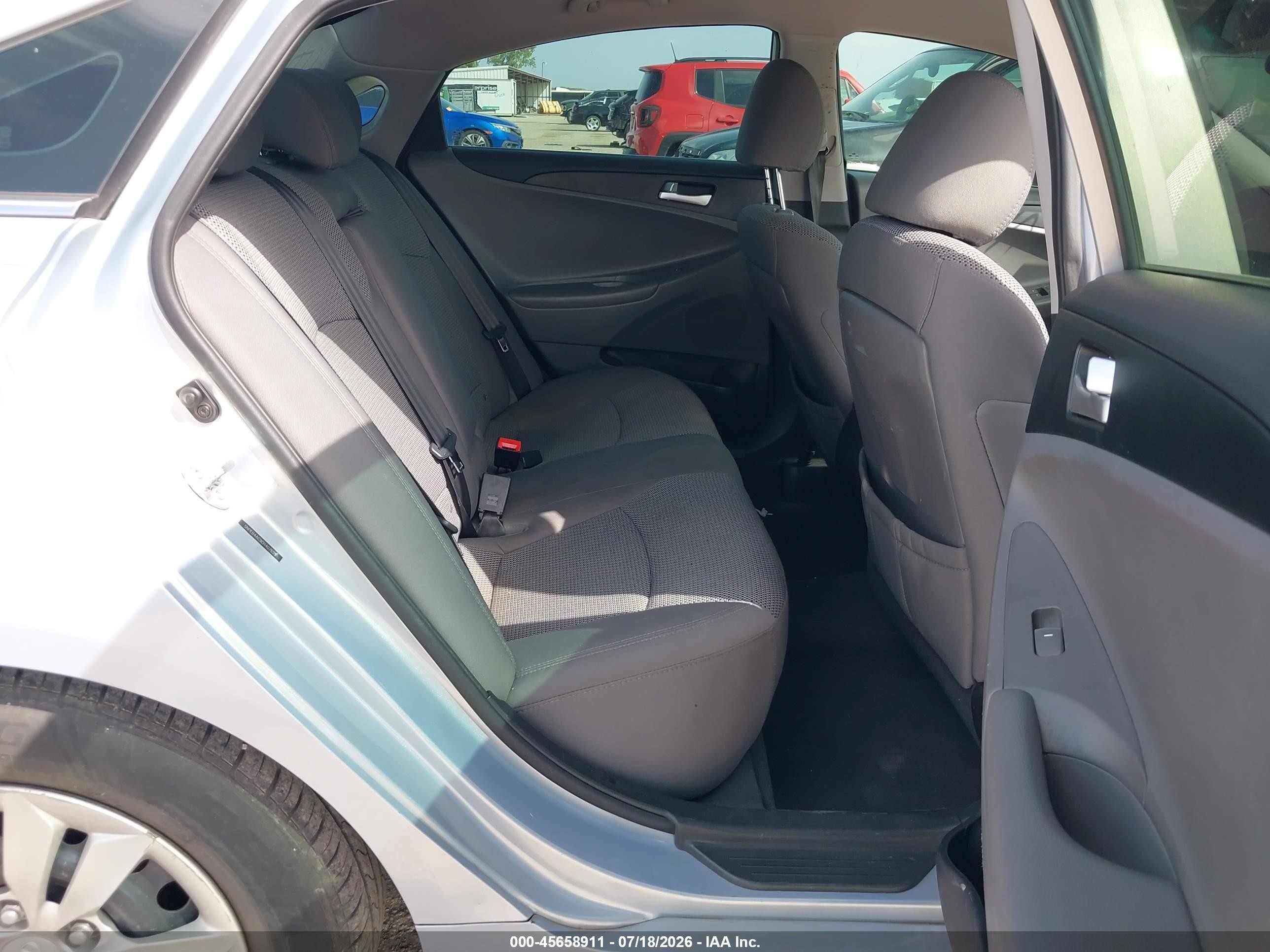 2012 Hyundai Sonata Gls Silver vin: 5NPEB4AC9CH407659