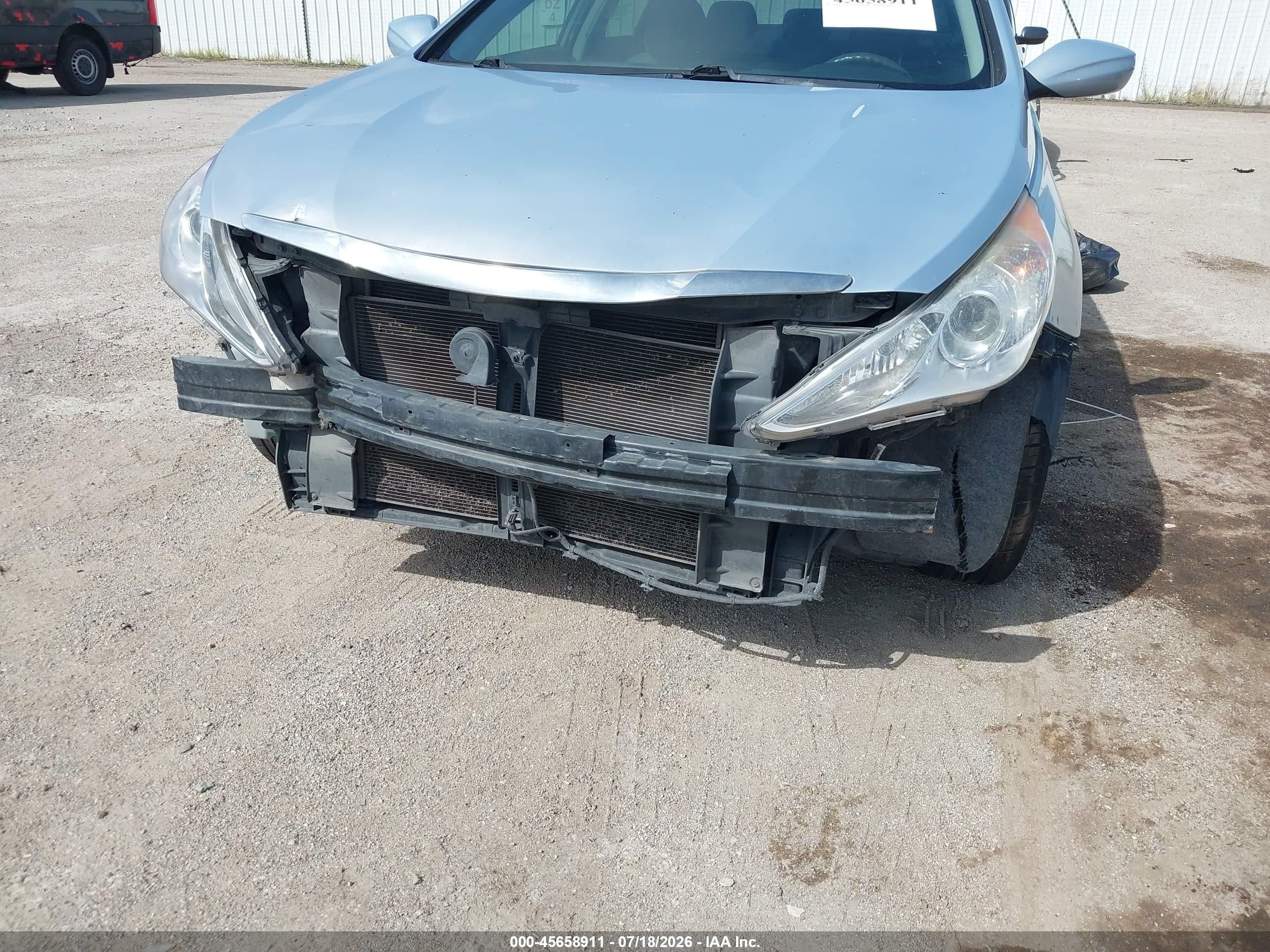 2012 Hyundai Sonata Gls Silver vin: 5NPEB4AC9CH407659