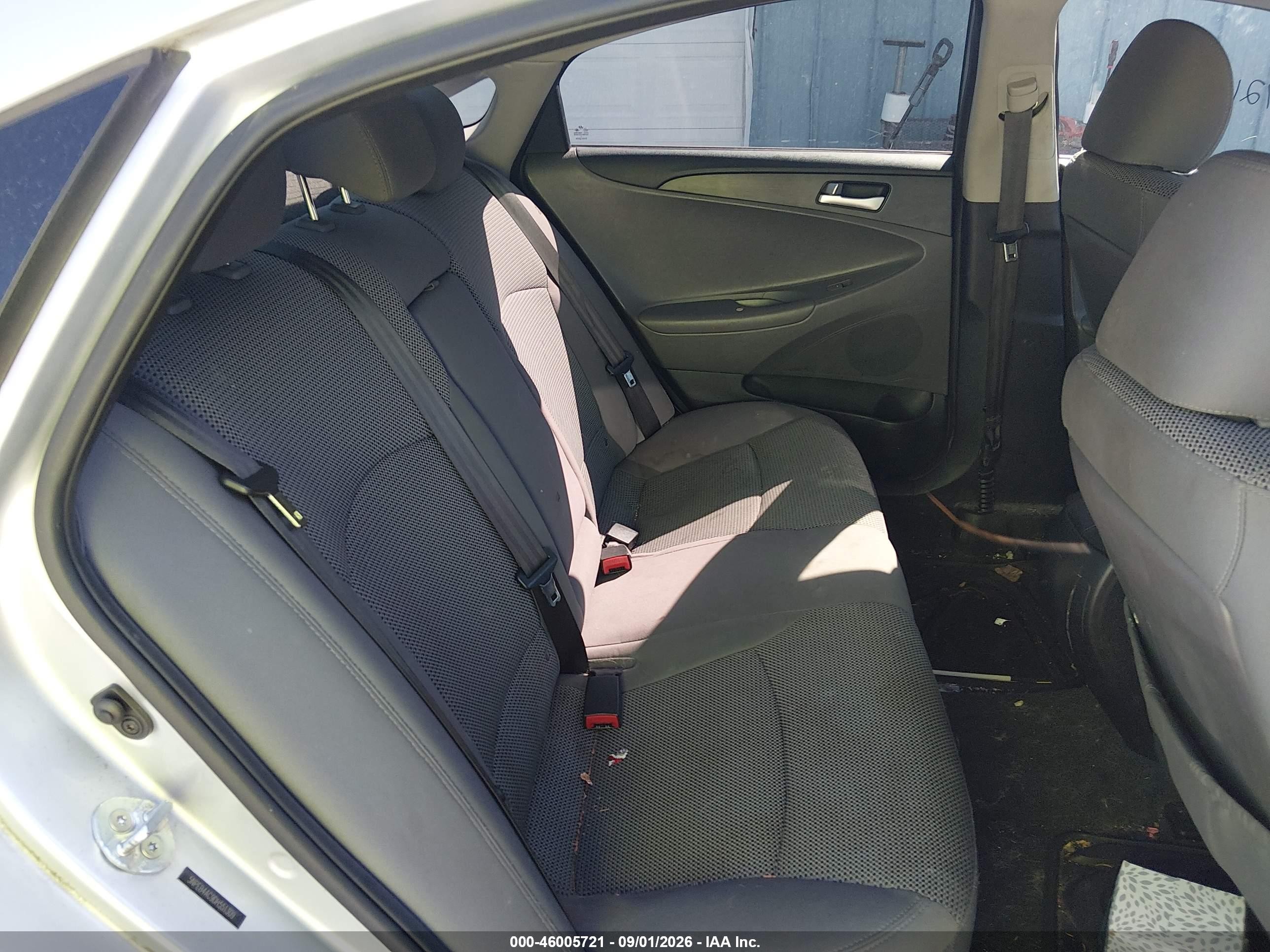 2013 Hyundai Sonata Gls Silver vin: 5NPEB4AC9DH551309