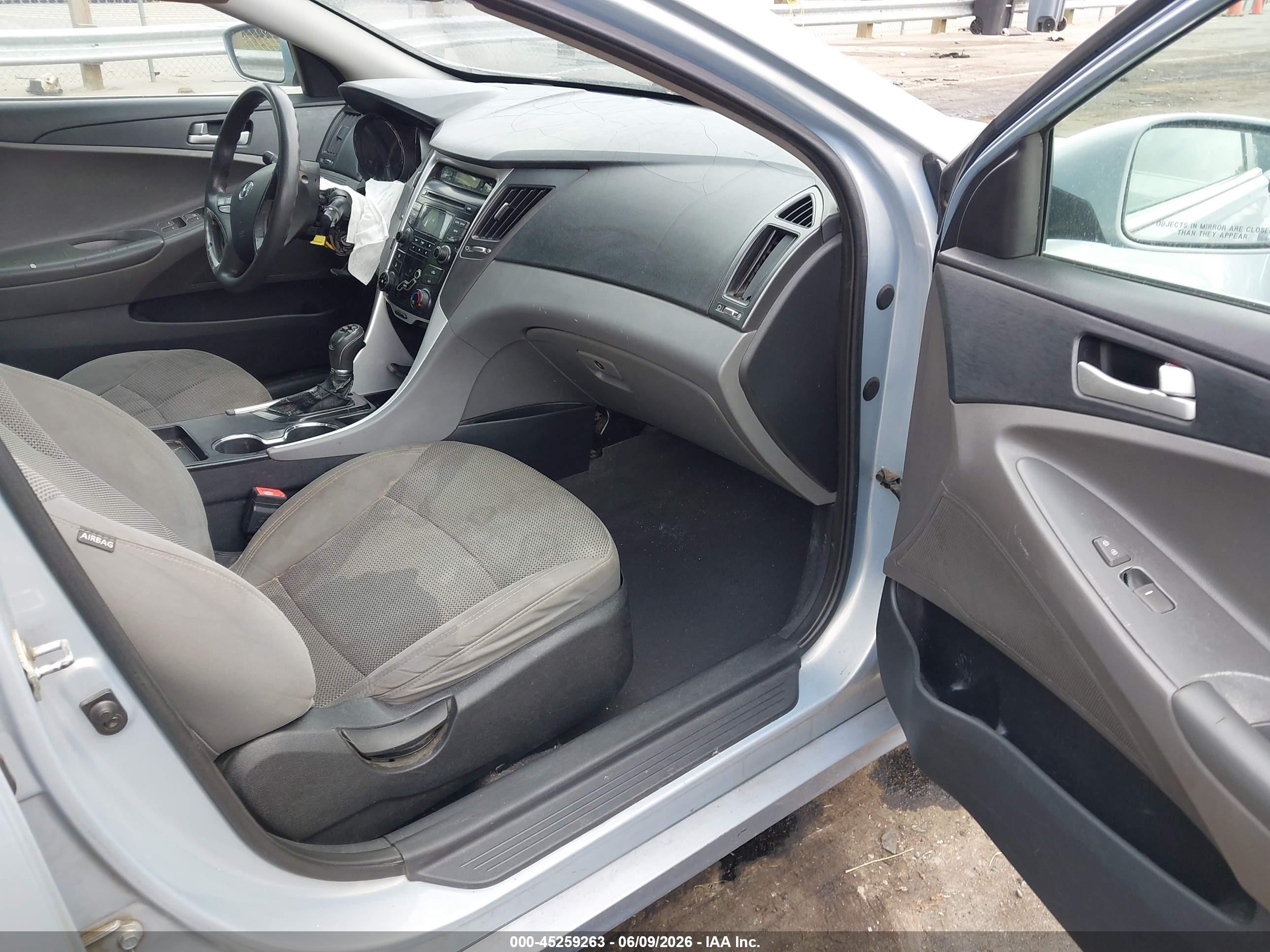 2013 Hyundai Sonata Gls Light Blue vin: 5NPEB4AC9DH630656
