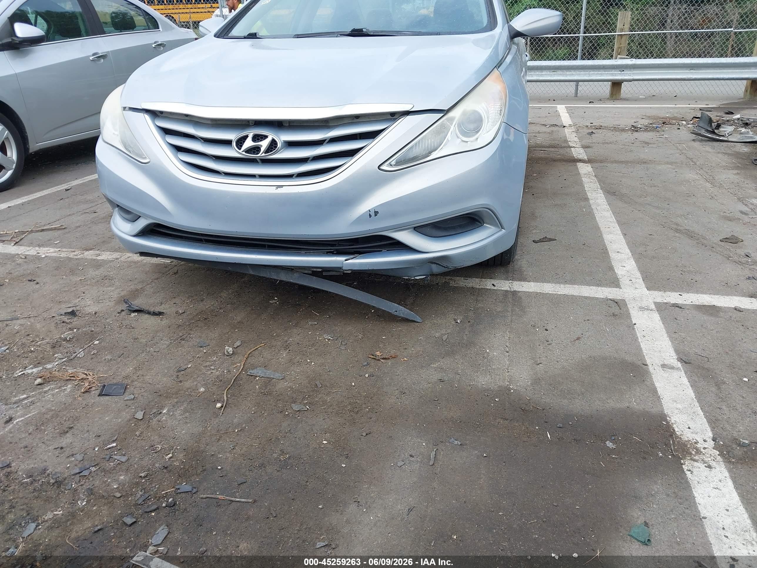 2013 Hyundai Sonata Gls Light Blue vin: 5NPEB4AC9DH630656