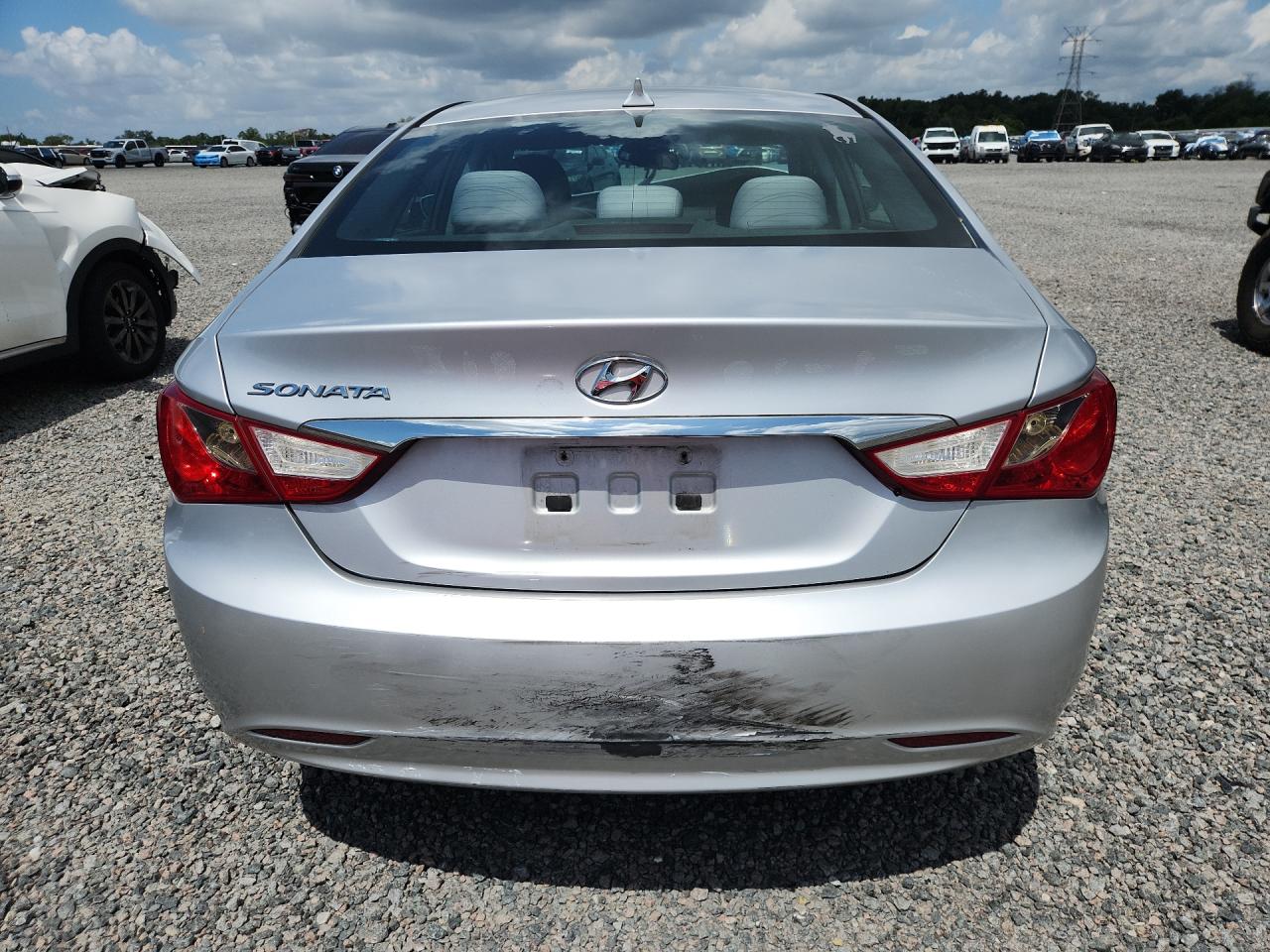 2013 Hyundai Sonata Gls Silver vin: 5NPEB4AC9DH751476