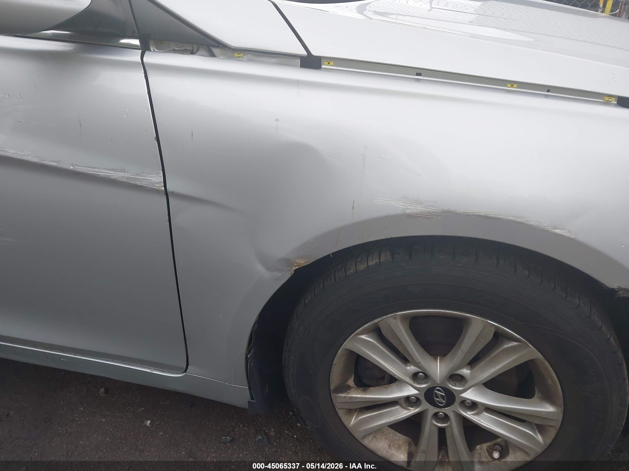 2013 Hyundai Sonata Gls Silver vin: 5NPEB4AC9DH763532