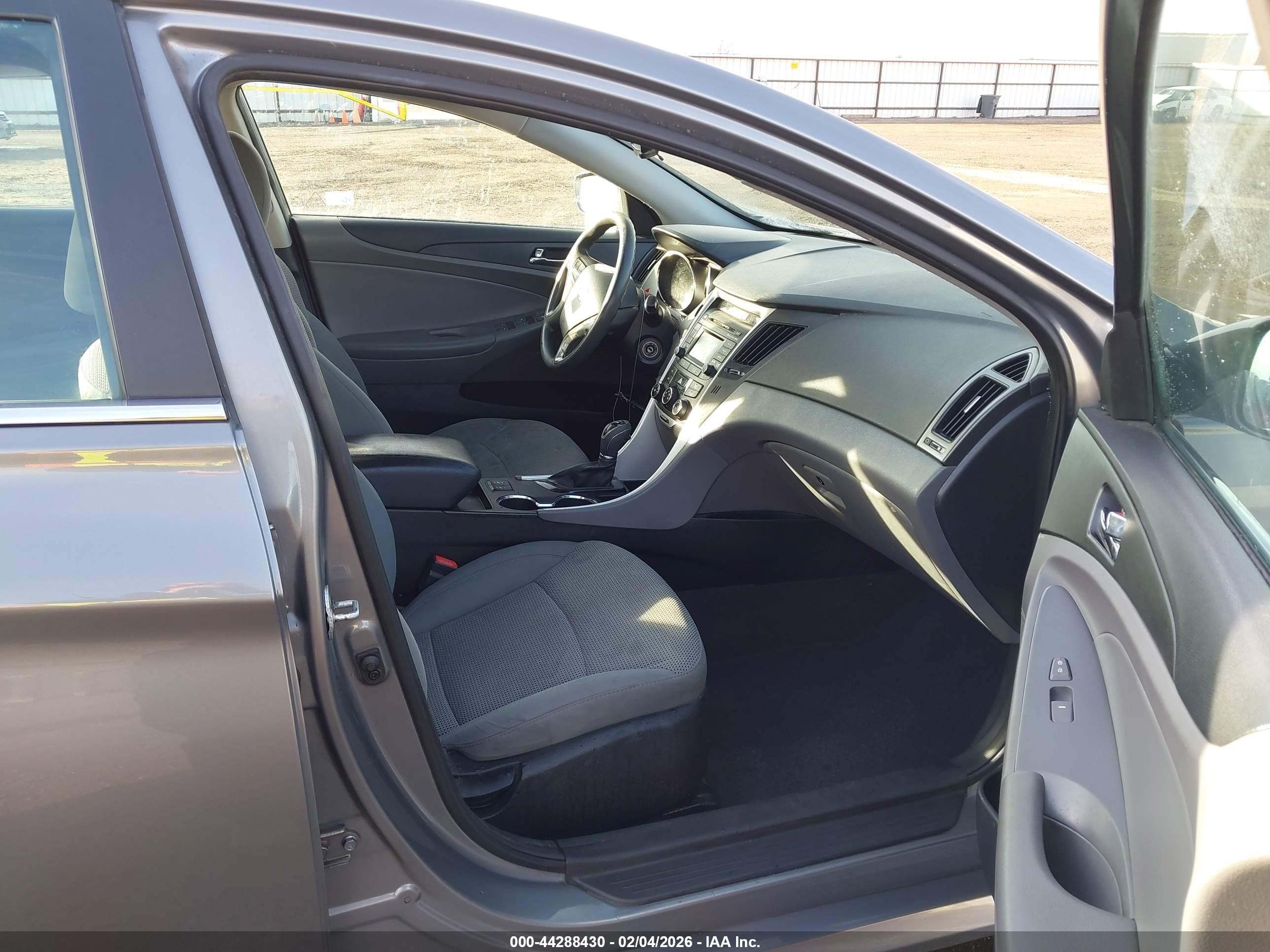 2014 Hyundai Sonata Gls Серый vin: 5NPEB4AC9EH827411