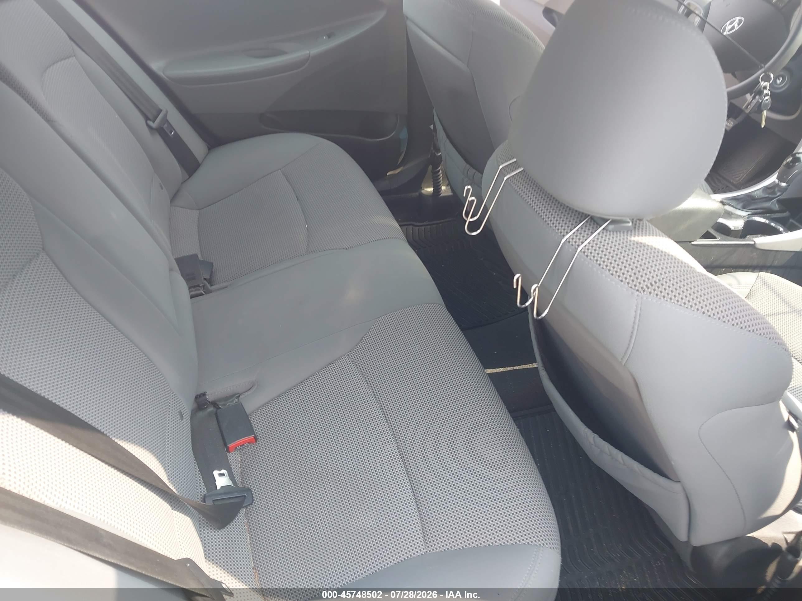 2014 Hyundai Sonata Gls Silver vin: 5NPEB4AC9EH840367