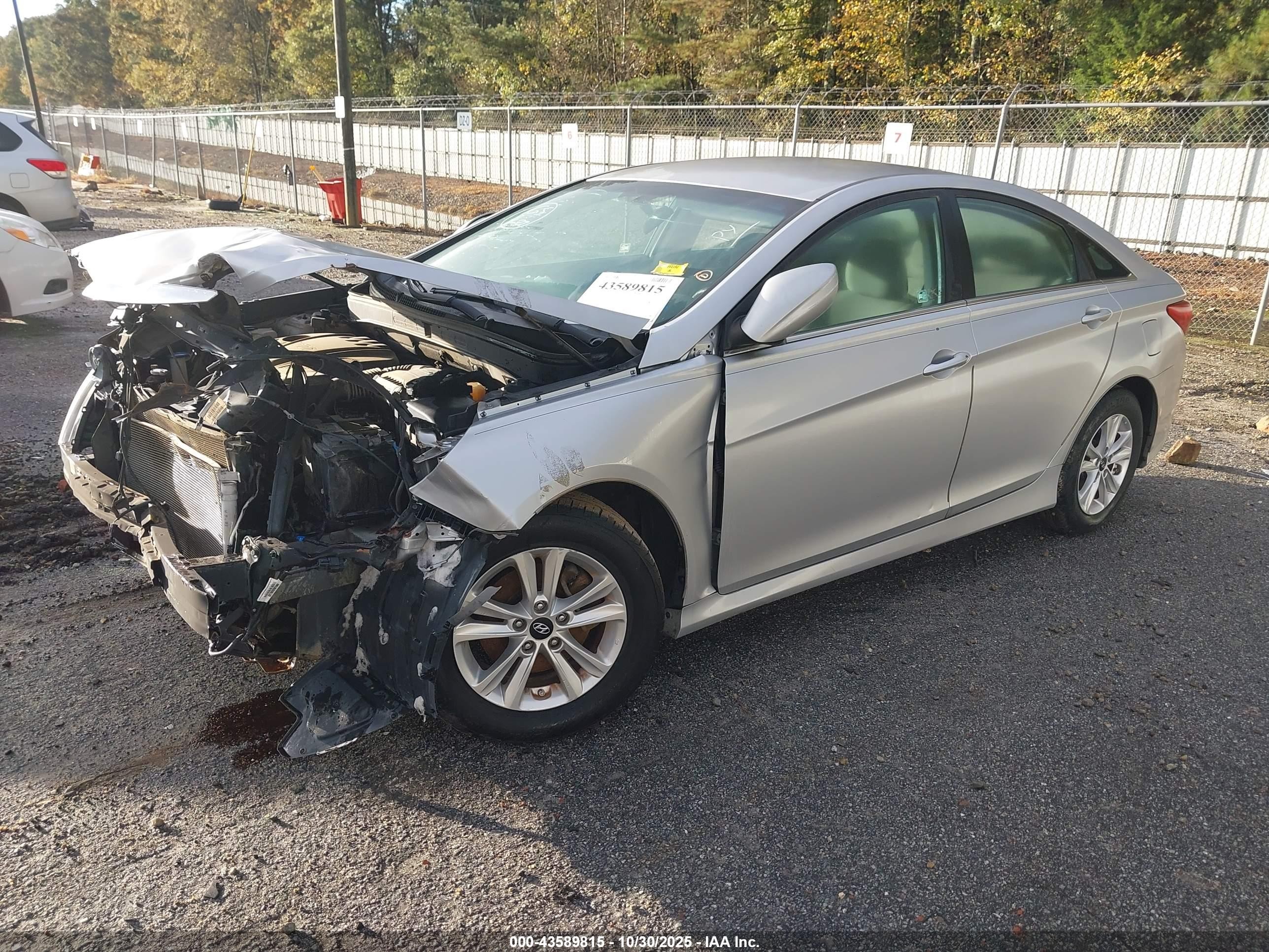 2014 Hyundai Sonata Gls Silver vin: 5NPEB4AC9EH860747