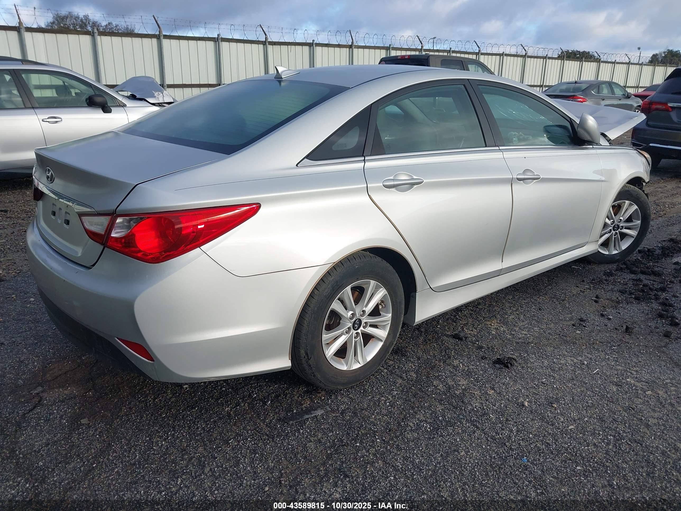 2014 Hyundai Sonata Gls Silver vin: 5NPEB4AC9EH860747