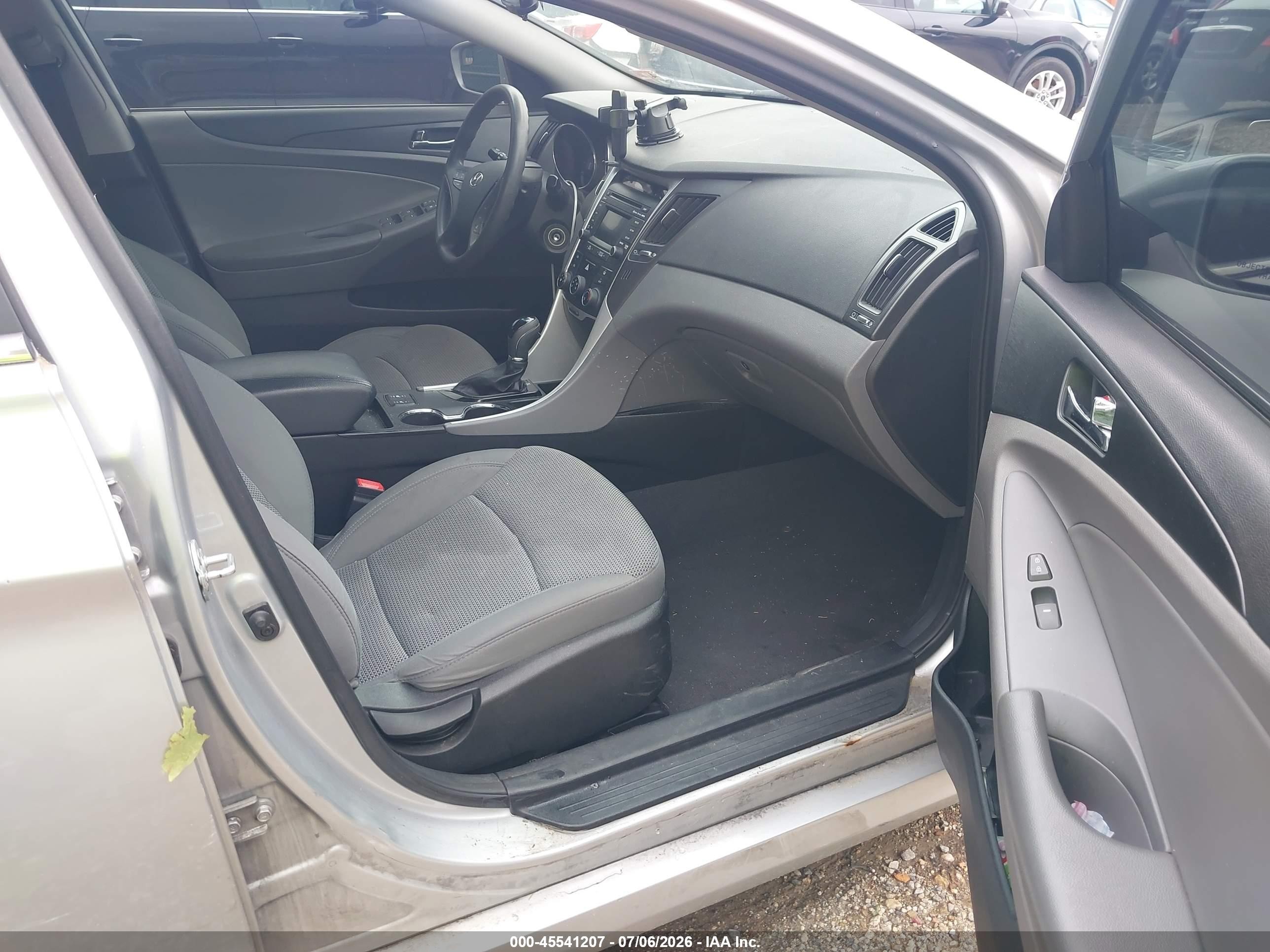 2014 Hyundai Sonata Gls Silver vin: 5NPEB4AC9EH876396